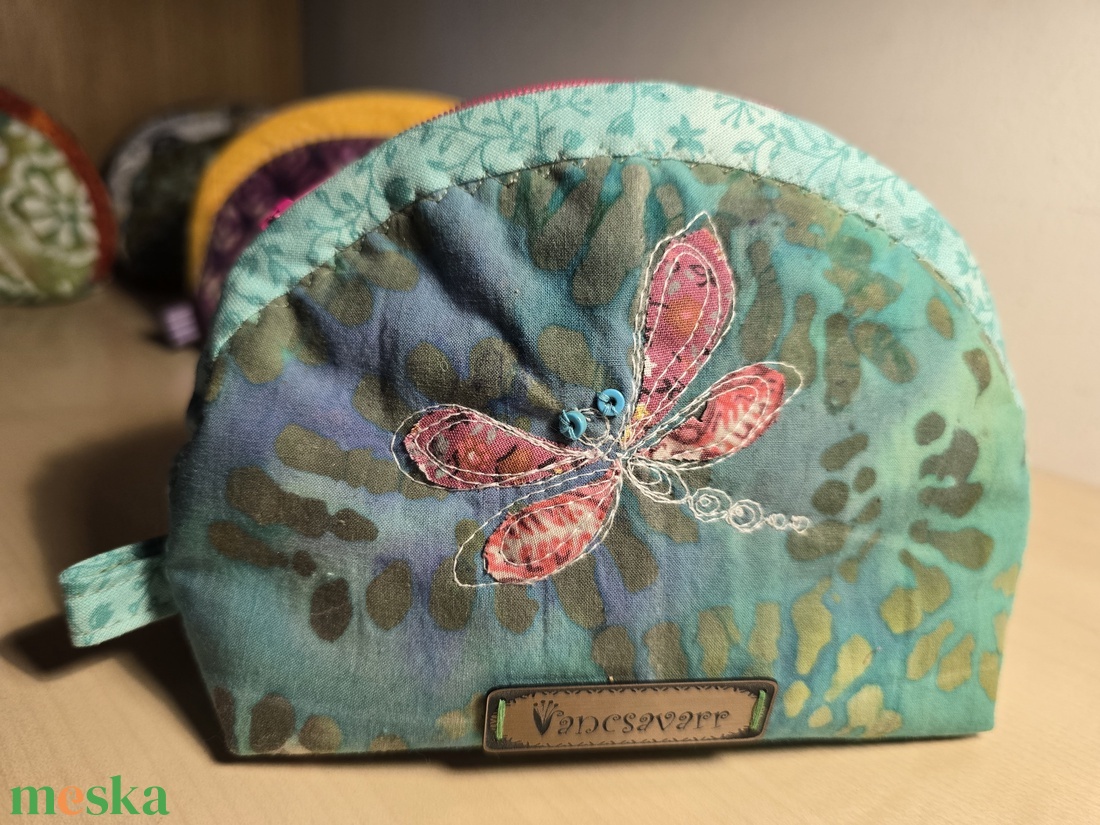 Szitakötős, batikolt mintás neszesszer - táska & tok - neszesszer - Meska.hu