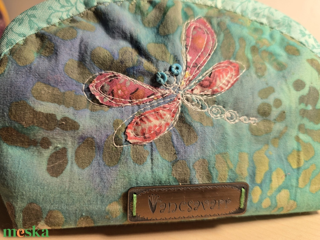 Szitakötős, batikolt mintás neszesszer - táska & tok - neszesszer - Meska.hu