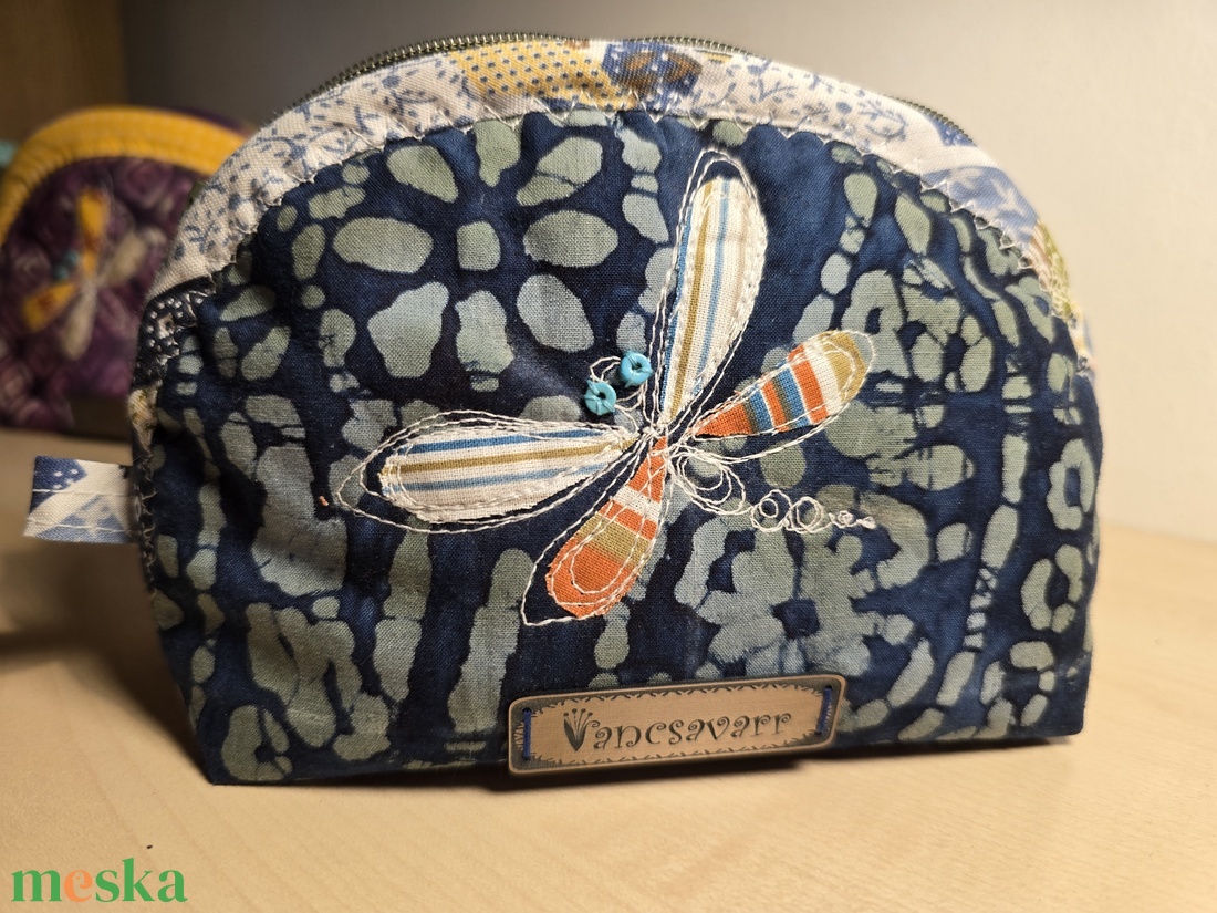 Szitakötős, batikolt mintás neszesszer - táska & tok - neszesszer - Meska.hu