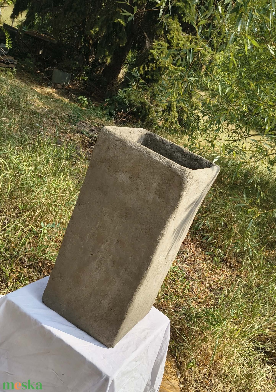 Szögletes betonkaspó - otthon & életmód - virágdekoráció - virágtartó - kaspó - Meska.hu