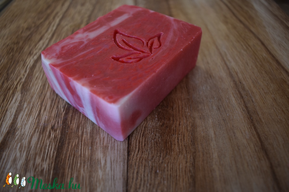 Shea vajas szappan eper illattal 130g - - Meska.hu Shea vajas szappan eper illattal 130g - - Meska.hu