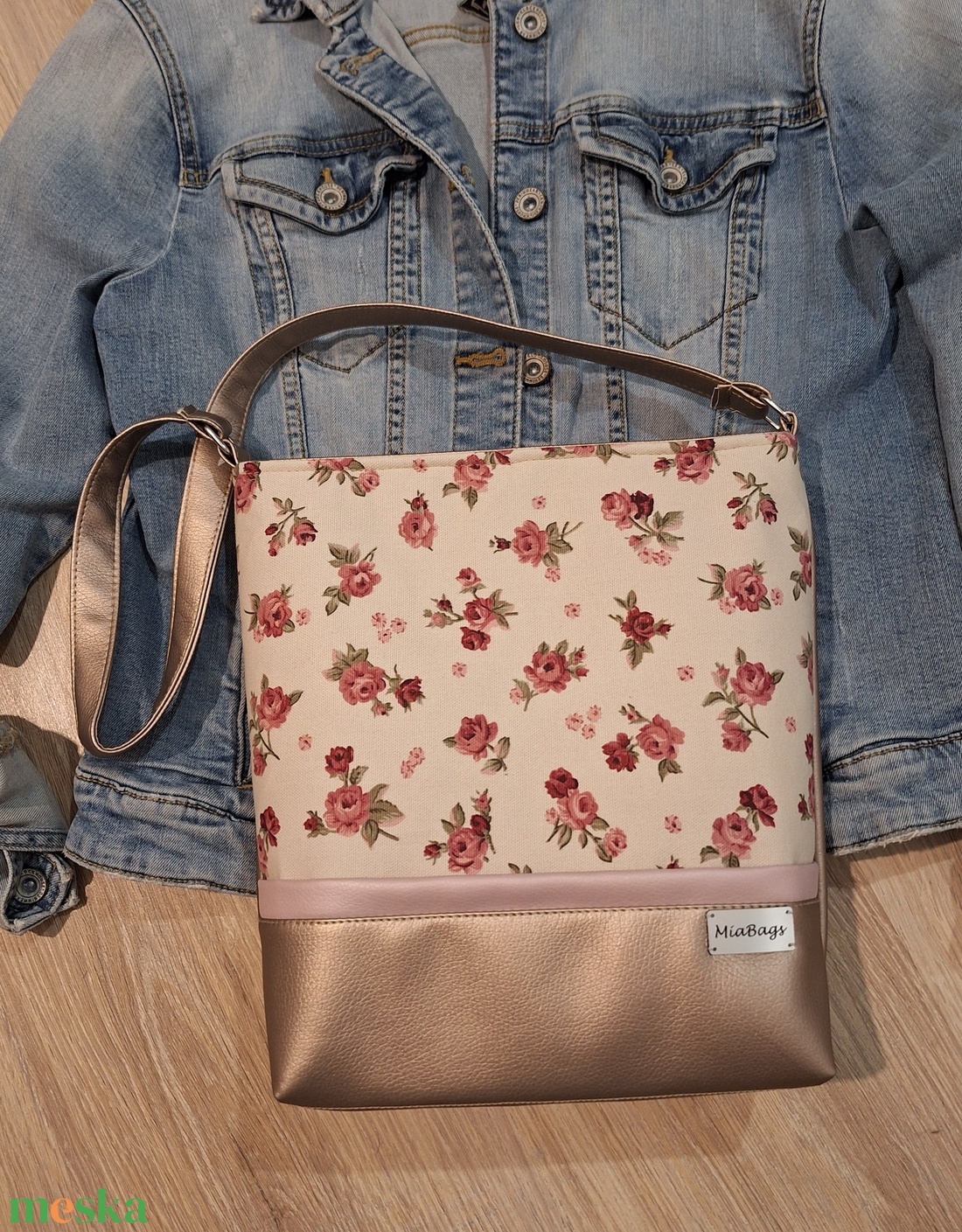 Virágos crossbody - táska & tok - kézitáska & válltáska - válltáska - Meska.hu Virágos crossbody - táska & tok - kézitáska & válltáska - válltáska - Meska.hu