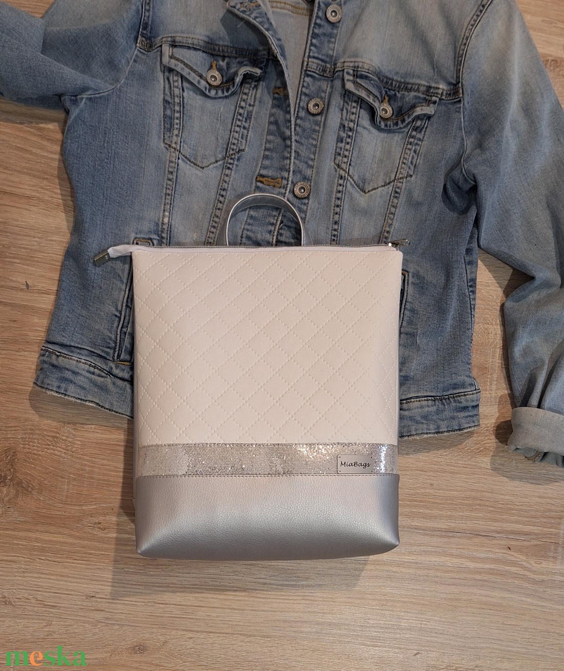 Ezüst fehér hátizsák  - táska & tok - hátizsák - hátizsák - Meska.hu