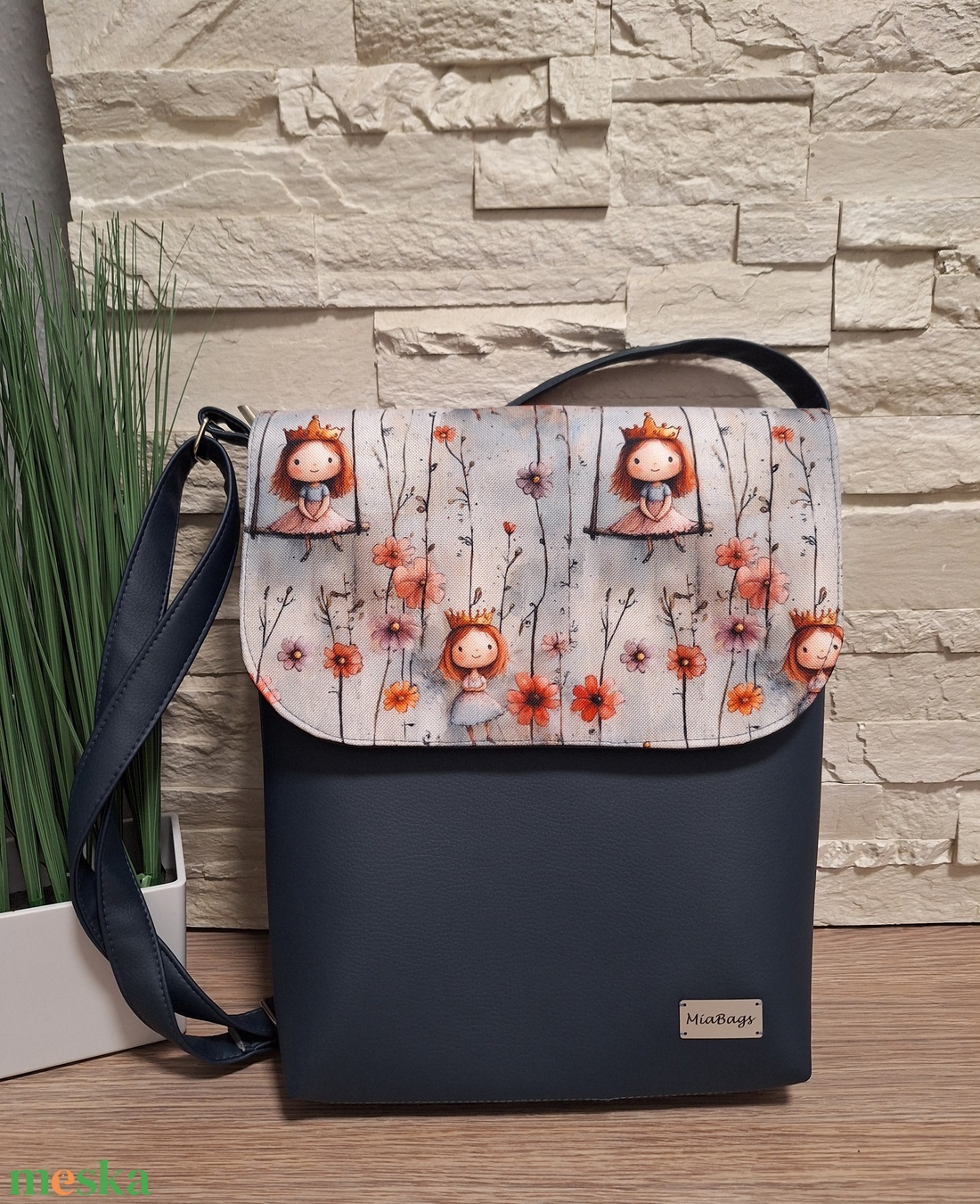 Virágos crossbody - táska & tok - kézitáska & válltáska - válltáska - Meska.hu