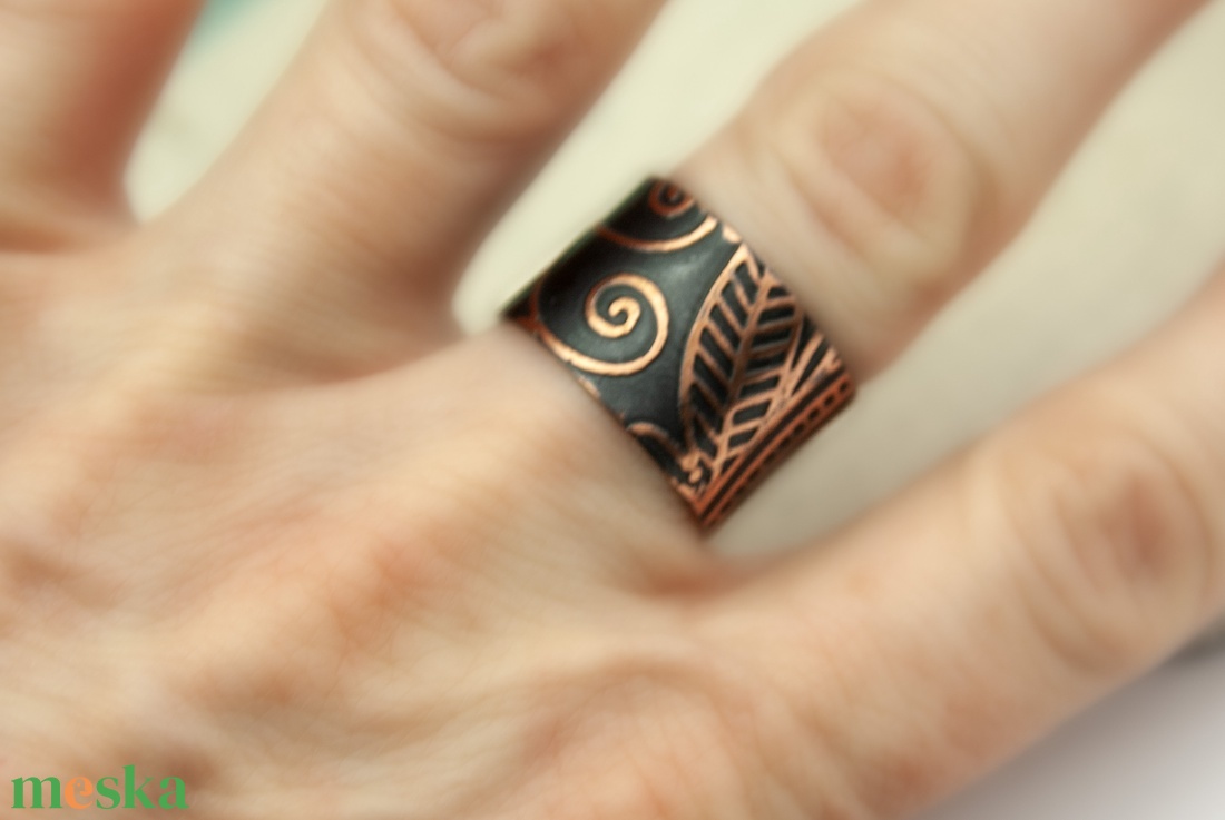 mehndi - széles,maratott vörösréz gyűrű - ékszer - gyűrű - kerek gyűrű - Meska.hu