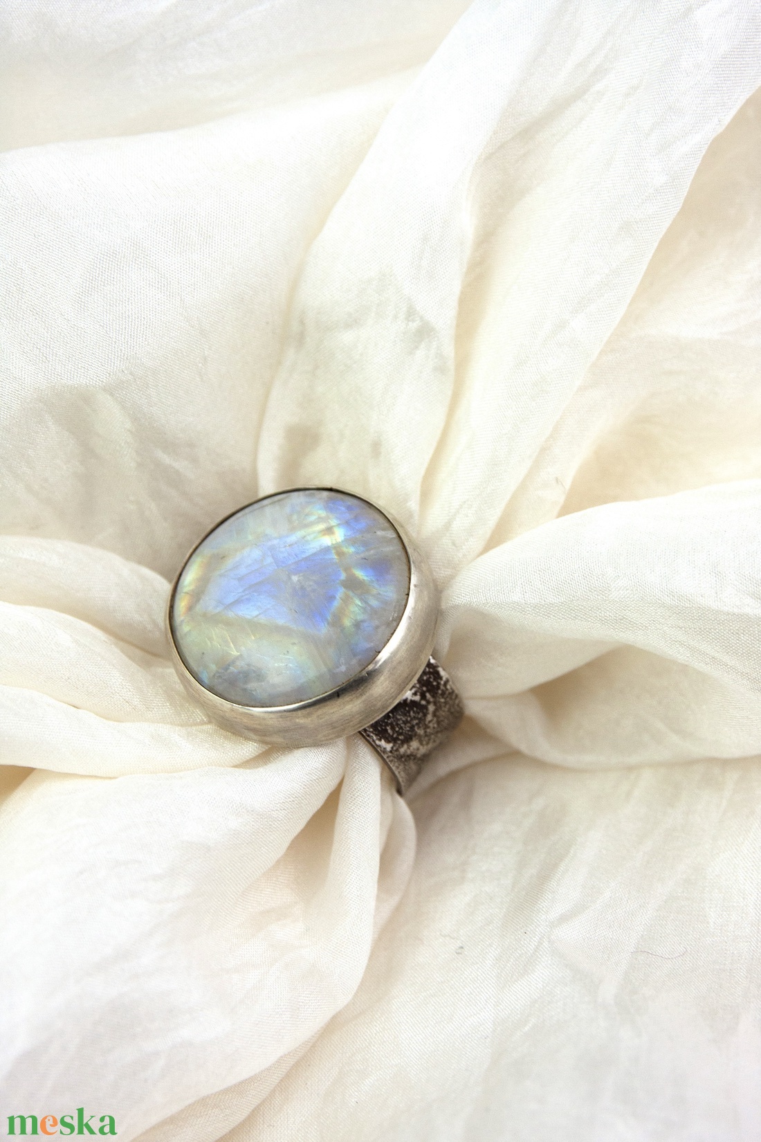 Telihold - ezüst gyűrű holdkővel - ékszer - gyűrű - statement gyűrű - Meska.hu