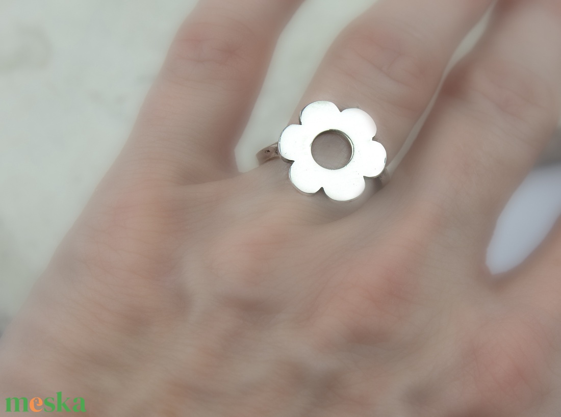 Flóra - ezüst gyűrű - ékszer - gyűrű - figurális gyűrű - Meska.hu Flóra - ezüst gyűrű - ékszer - gyűrű - figurális gyűrű - Meska.hu