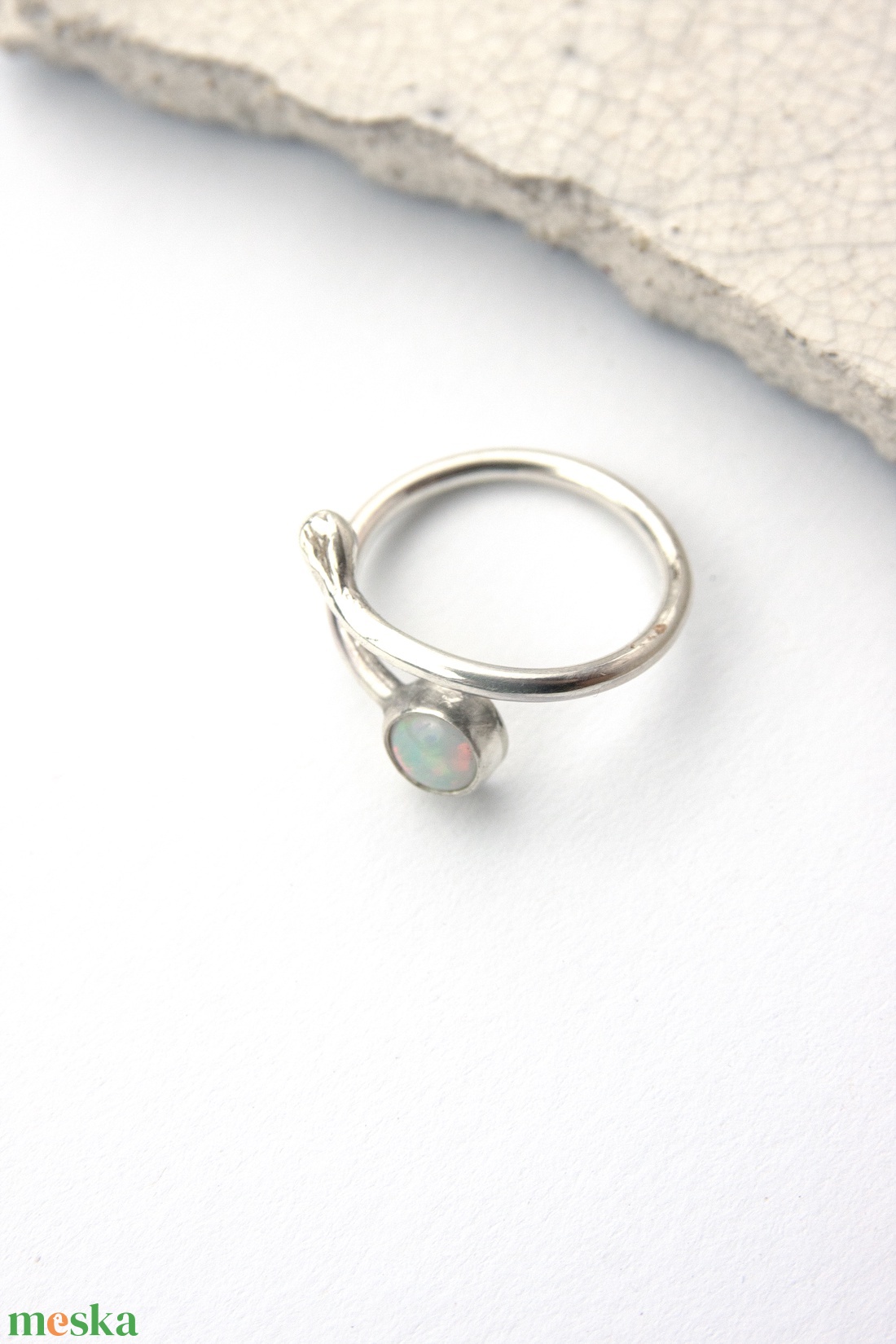 Draco - ezüst gyűrű opállal - ékszer - gyűrű - vékony gyűrű - Meska.hu Draco - ezüst gyűrű opállal - ékszer - gyűrű - vékony gyűrű - Meska.hu