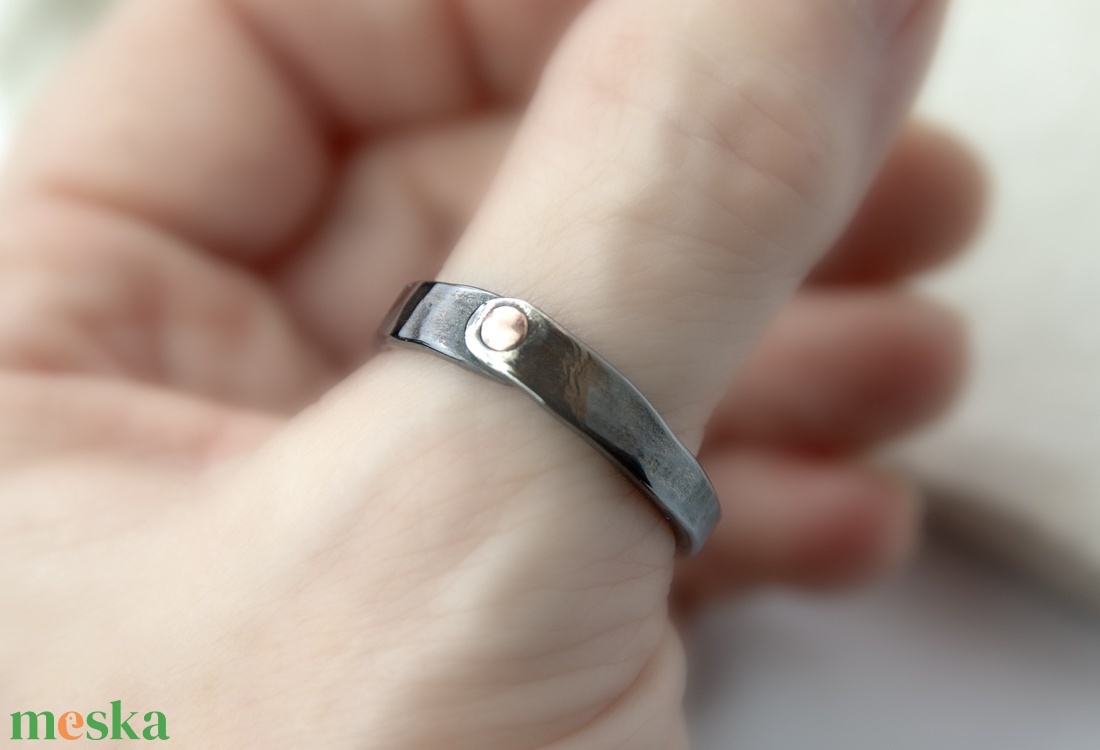 Holtpont - ezüst gyűrű réz szegeccsel - ékszer - gyűrű - kerek gyűrű - Meska.hu