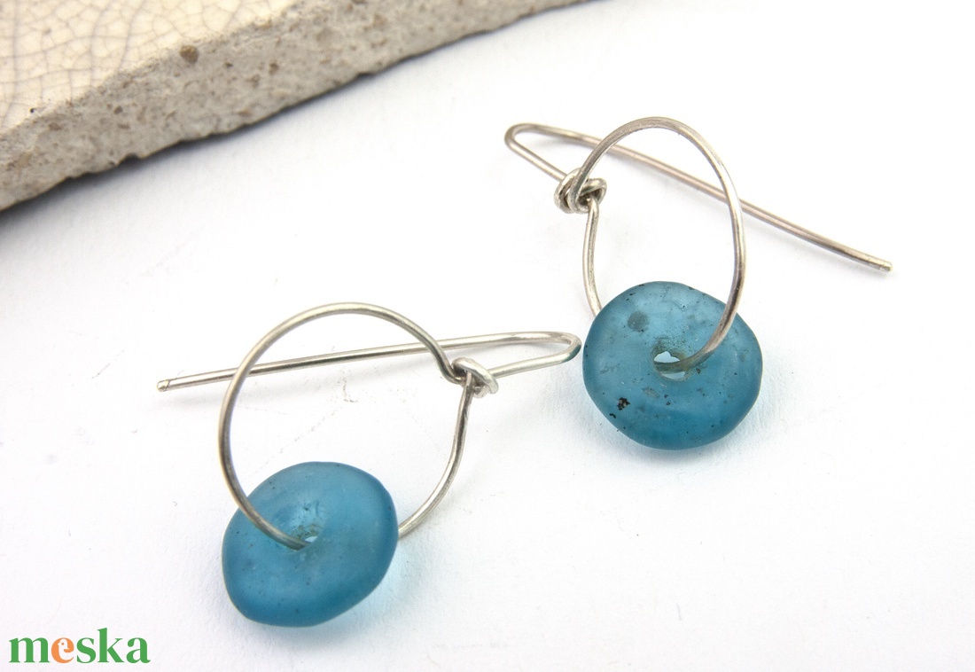 Kék lagúna - ezüst fülbevaló - ékszer - fülbevaló - karika fülbevaló - Meska.hu