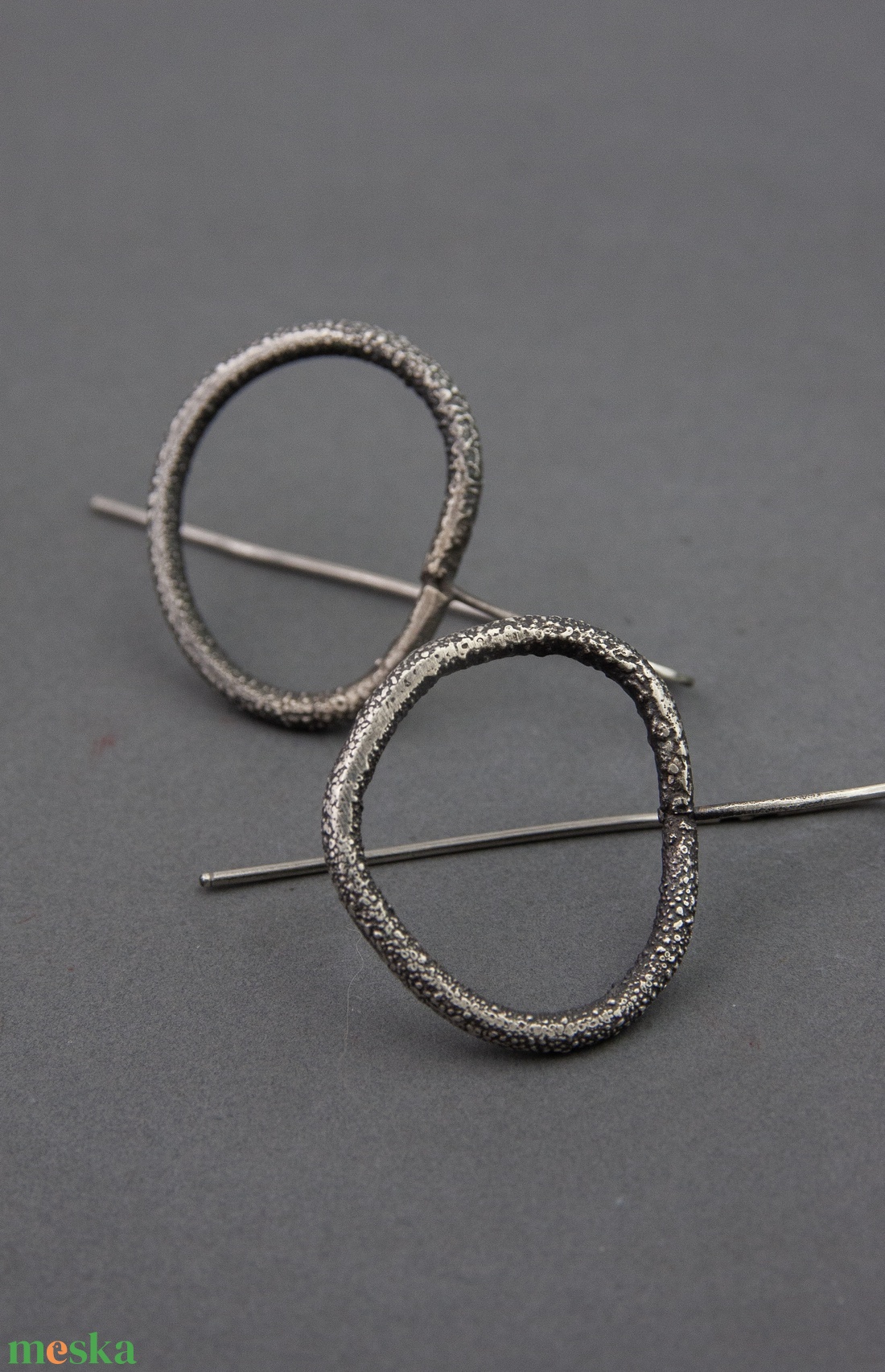 Fekete hattyú - ezüst fülbevaló - ékszer - fülbevaló - karika fülbevaló - Meska.hu