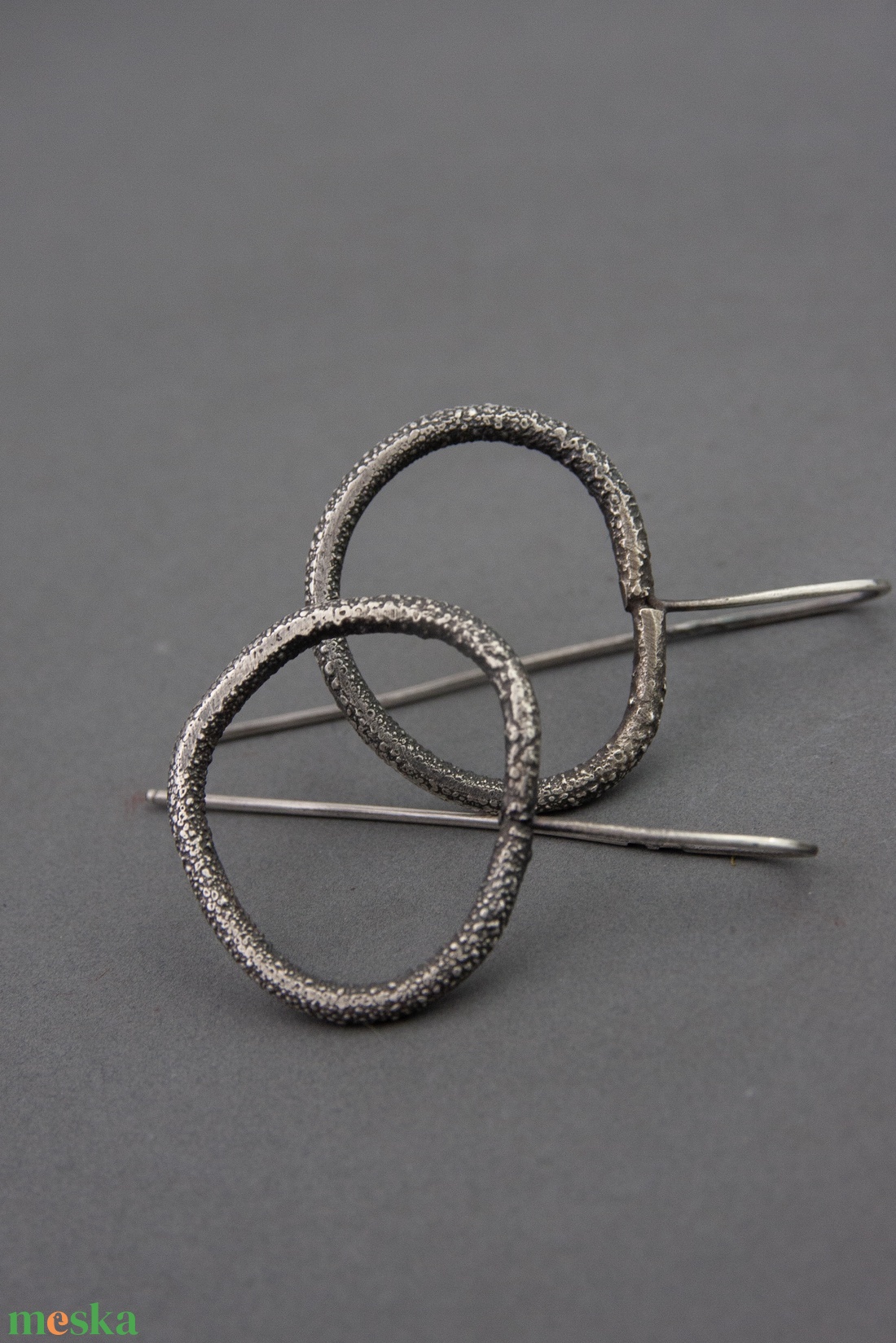 Fekete hattyú - ezüst fülbevaló - ékszer - fülbevaló - karika fülbevaló - Meska.hu