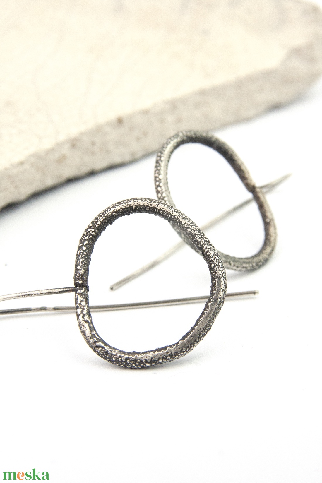 Fekete hattyú - ezüst fülbevaló - ékszer - fülbevaló - karika fülbevaló - Meska.hu