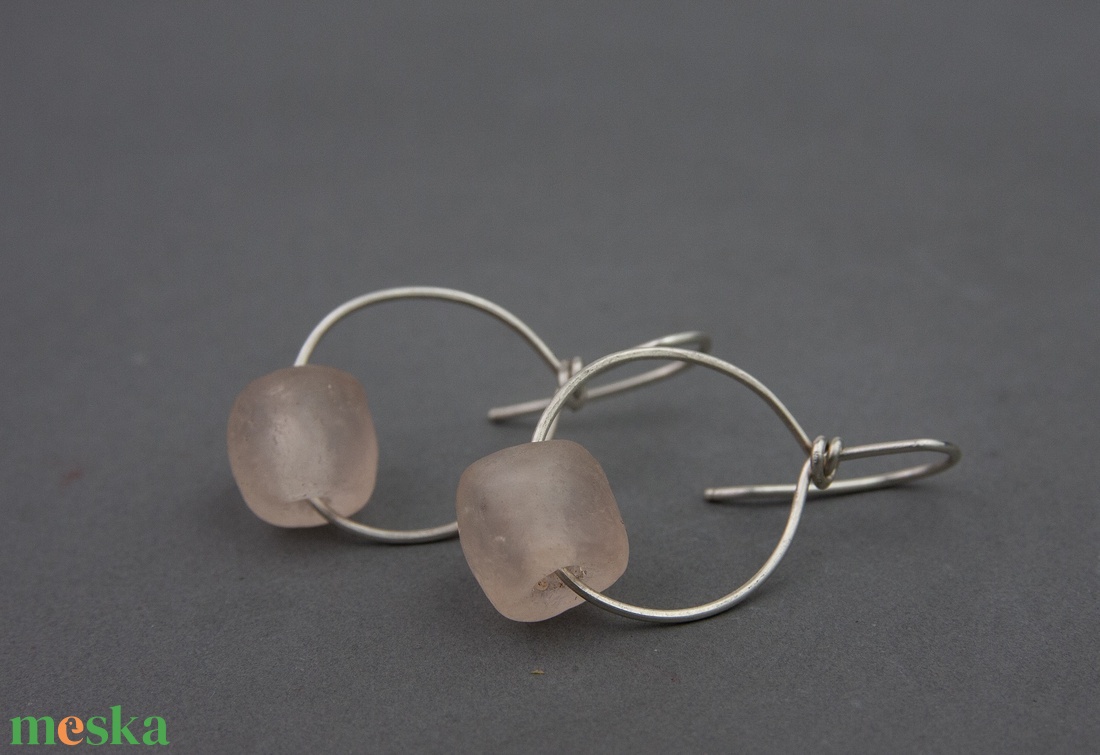 Púder - ezüst fülbevaló - ékszer - fülbevaló - lógós kerek fülbevaló - Meska.hu