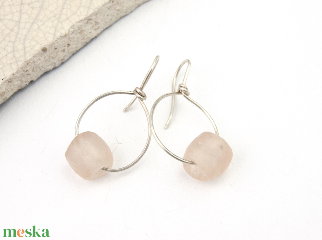 Púder - ezüst fülbevaló - ékszer - fülbevaló - lógós kerek fülbevaló - Meska.hu
