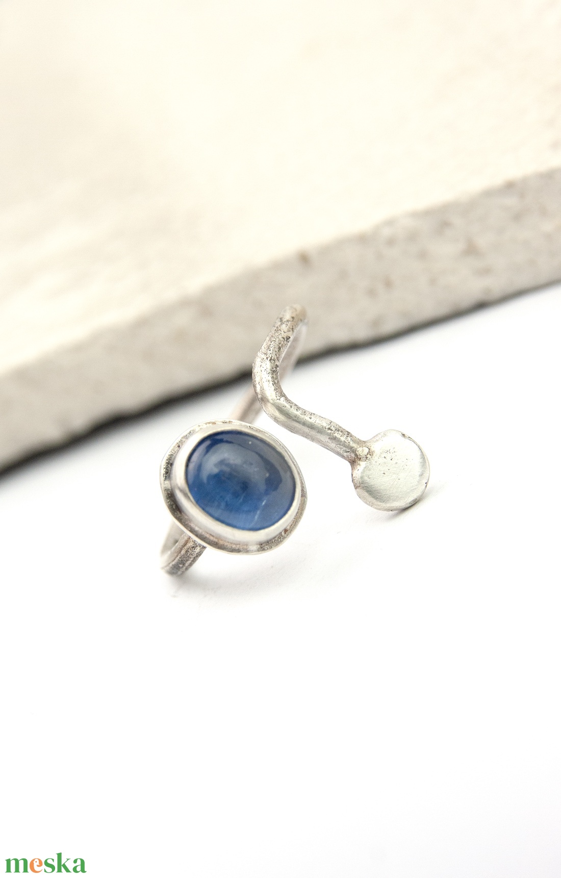 Miró - ezüst gyűrű kianittal - ékszer - gyűrű - vékony gyűrű - Meska.hu