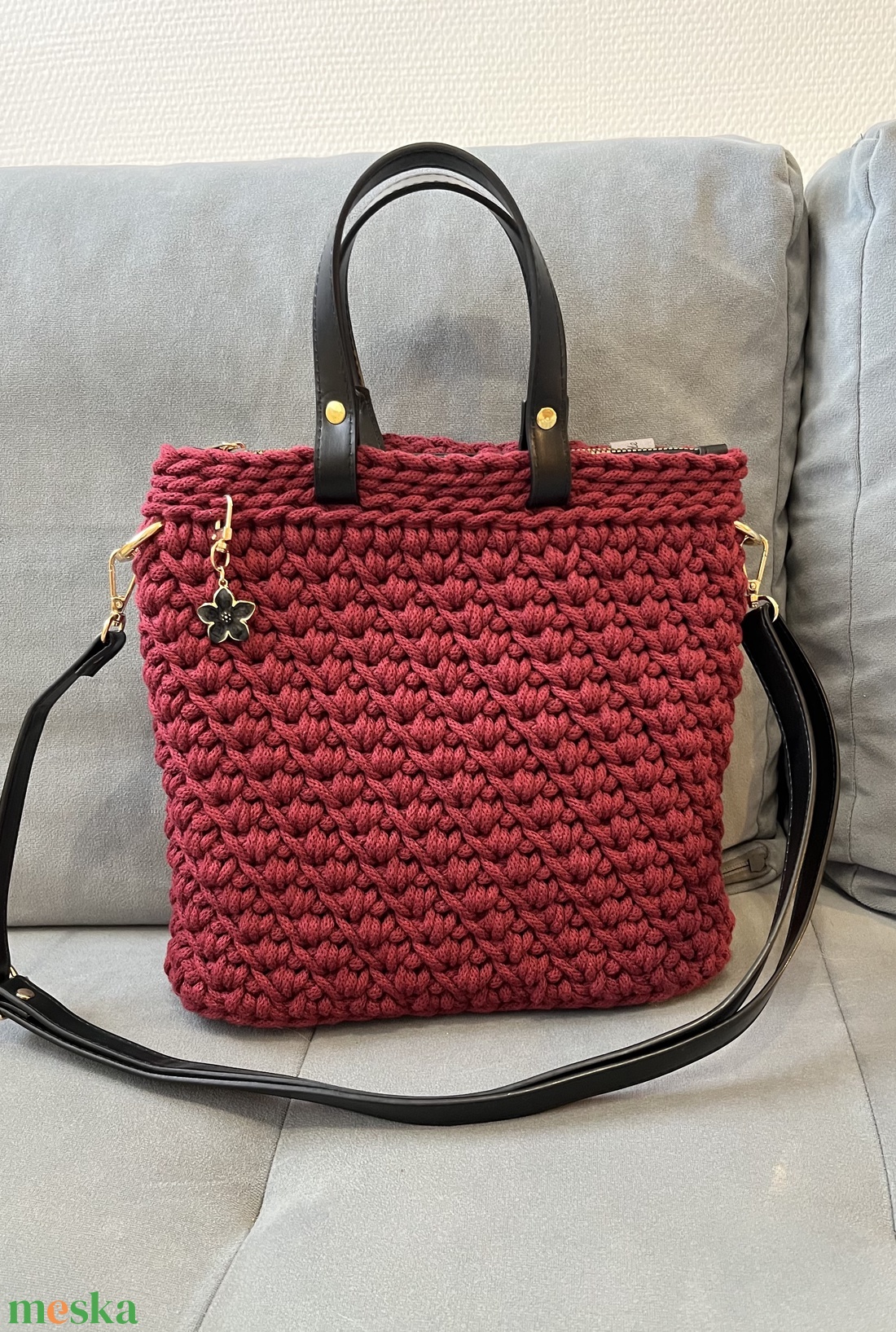 Horgolt kézi- és oldaltáska - táska & tok - kézitáska & válltáska - vállon átvethető táska - Meska.hu