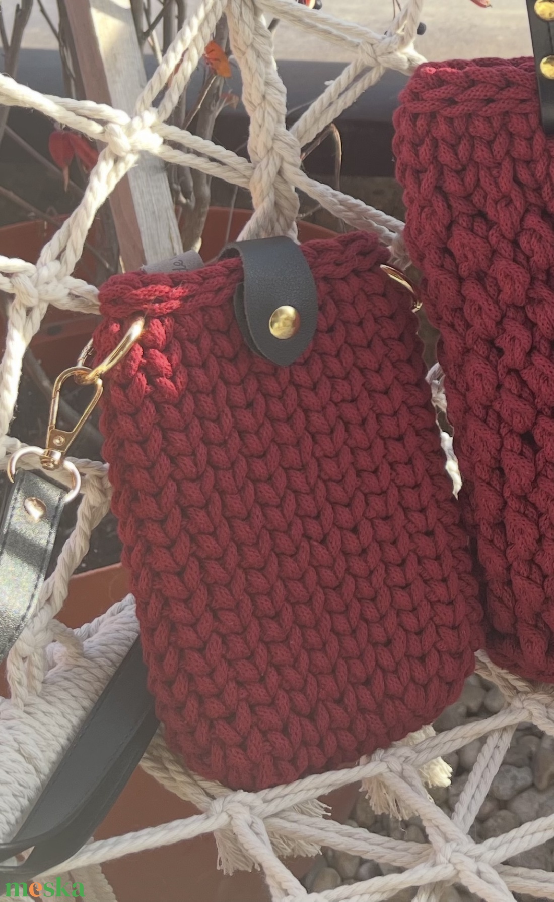 Horgolt mobil tartó táska - táska & tok - kézitáska & válltáska - vállon átvethető táska - Meska.hu