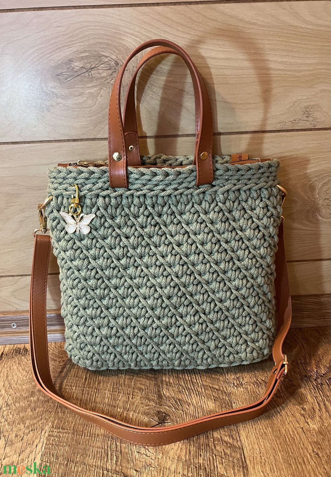 Horgolt kézi- és oldaltáska - táska & tok - kézitáska & válltáska - vállon átvethető táska - Meska.hu