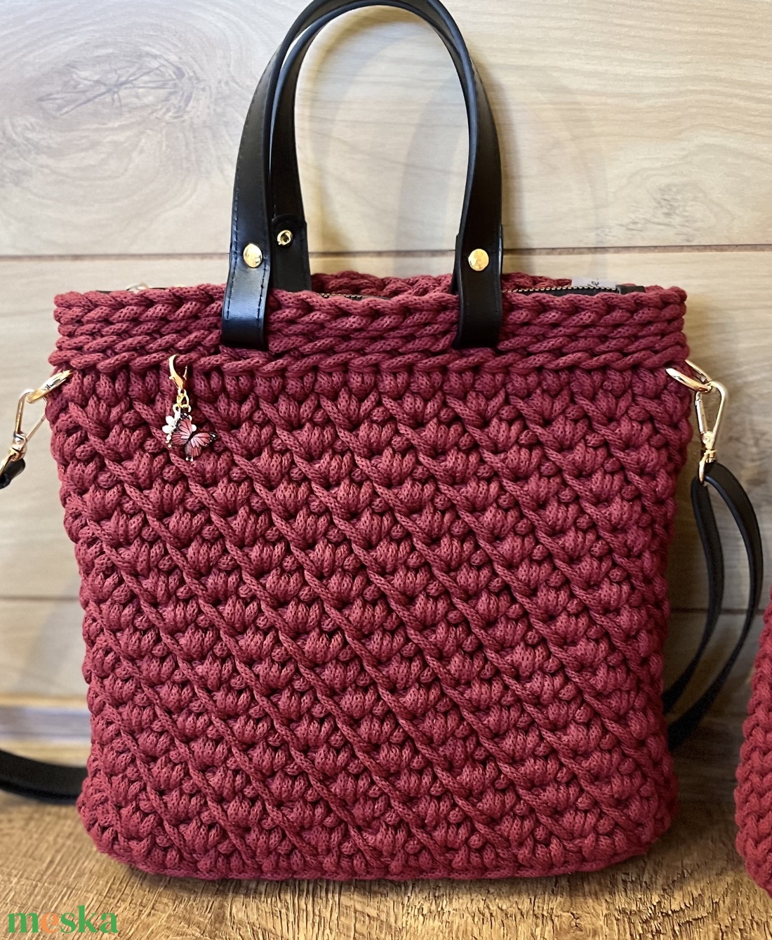 Horgolt kézi- és oldaltáska - táska & tok - kézitáska & válltáska - vállon átvethető táska - Meska.hu