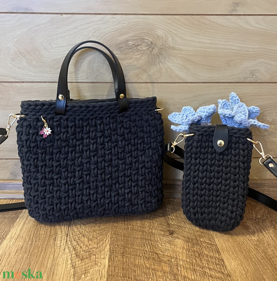 Horgolt kézi- és oldaltáska - táska & tok - kézitáska & válltáska - vállon átvethető táska - Meska.hu
