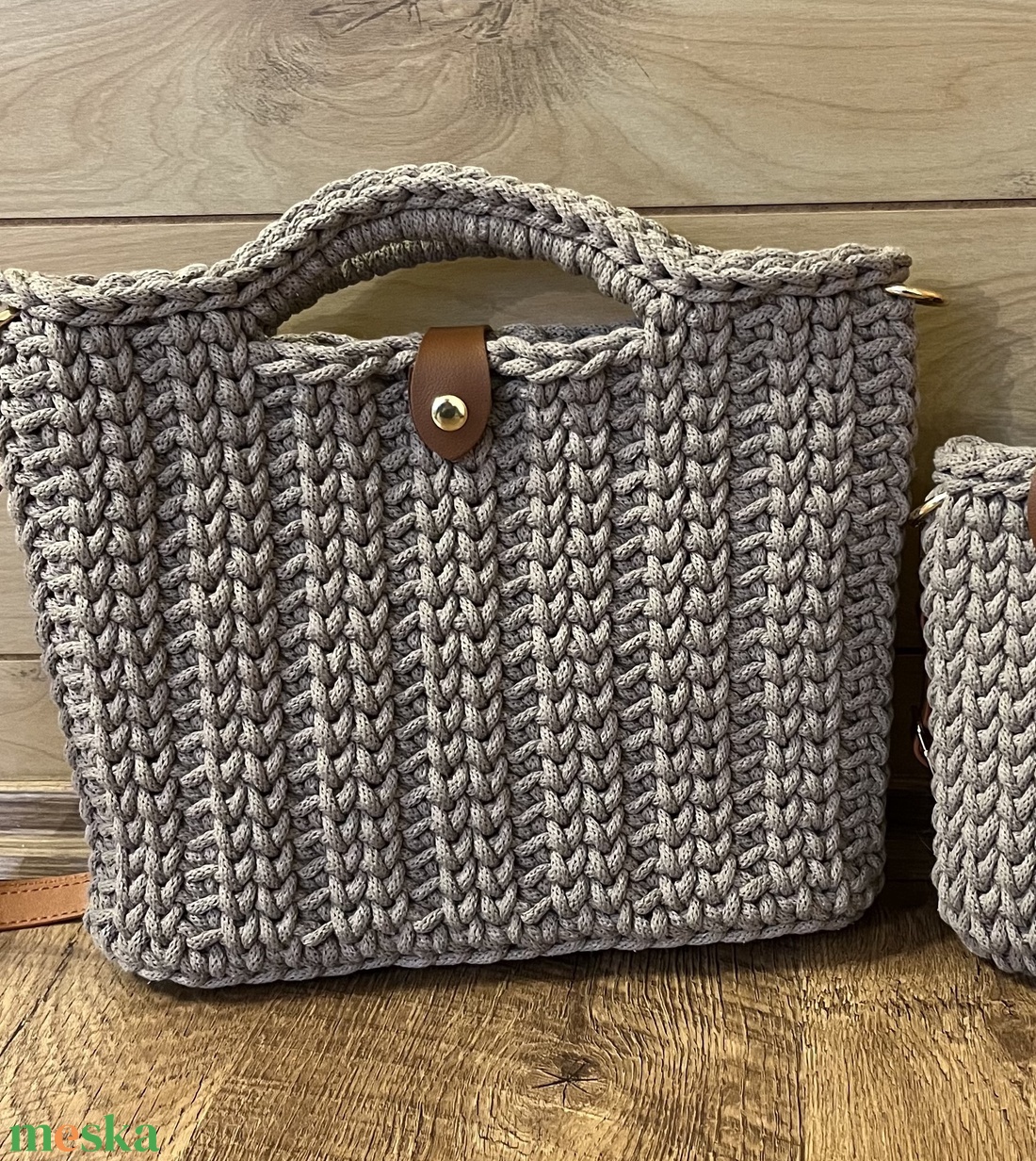 Horgolt kézi- és oldaltáska - táska & tok - kézitáska & válltáska - vállon átvethető táska - Meska.hu