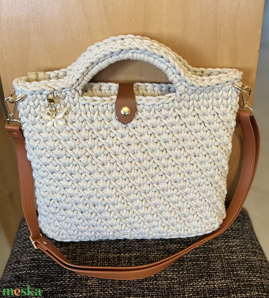 Horgolt kézi- és oldaltáska - táska & tok - kézitáska & válltáska - vállon átvethető táska - Meska.hu