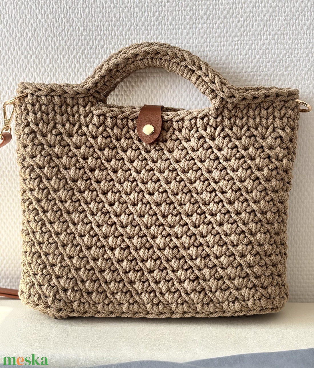 Horgolt kézi- és oldaltáska - táska & tok - kézitáska & válltáska - vállon átvethető táska - Meska.hu