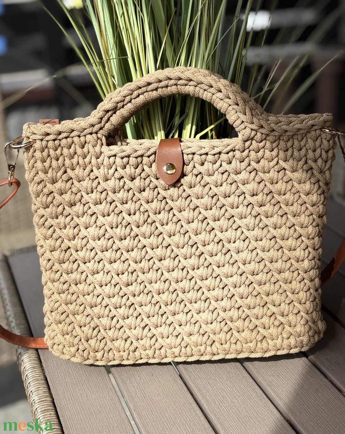 Horgolt kézi- és oldaltáska - táska & tok - kézitáska & válltáska - vállon átvethető táska - Meska.hu