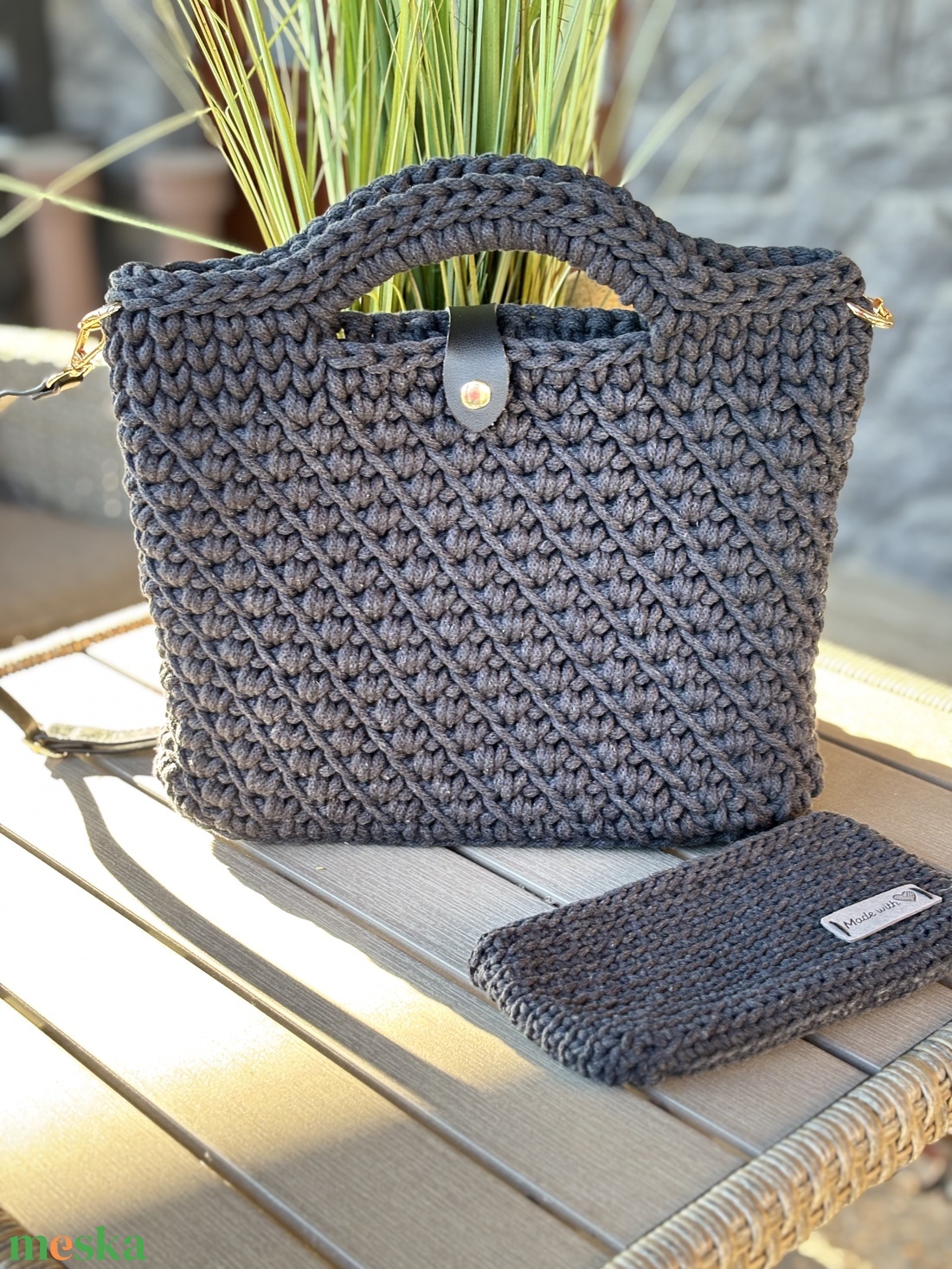 Horgolt kézi- és oldalt�ska - táska & tok - kézitáska & válltáska - vállon átvethető táska - Meska.hu