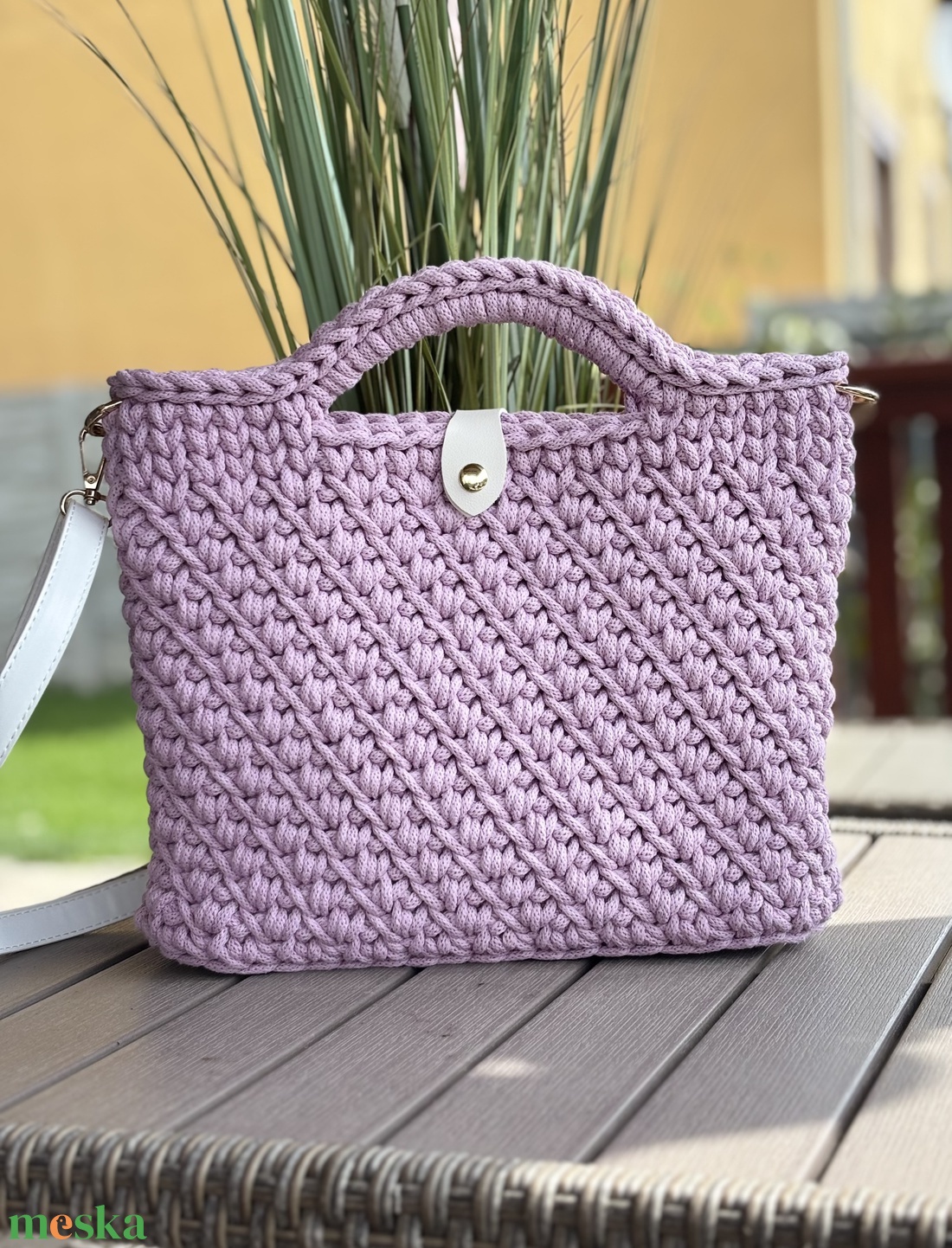 Horgolt kézi- és oldaltáska - táska & tok - kézitáska & válltáska - vállon átvethető táska - Meska.hu