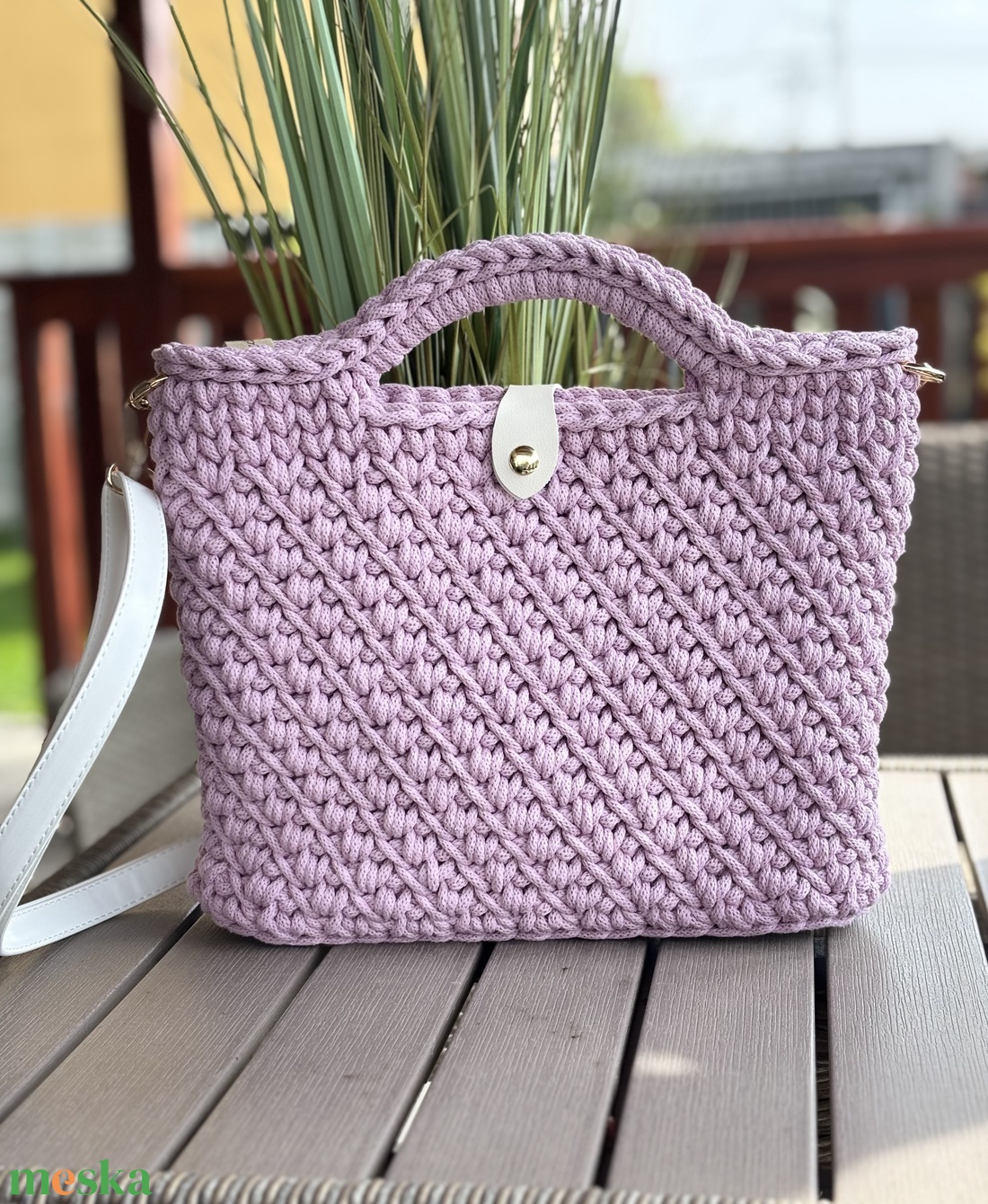 Horgolt kézi- és oldaltáska - táska & tok - kézitáska & válltáska - vállon átvethető táska - Meska.hu