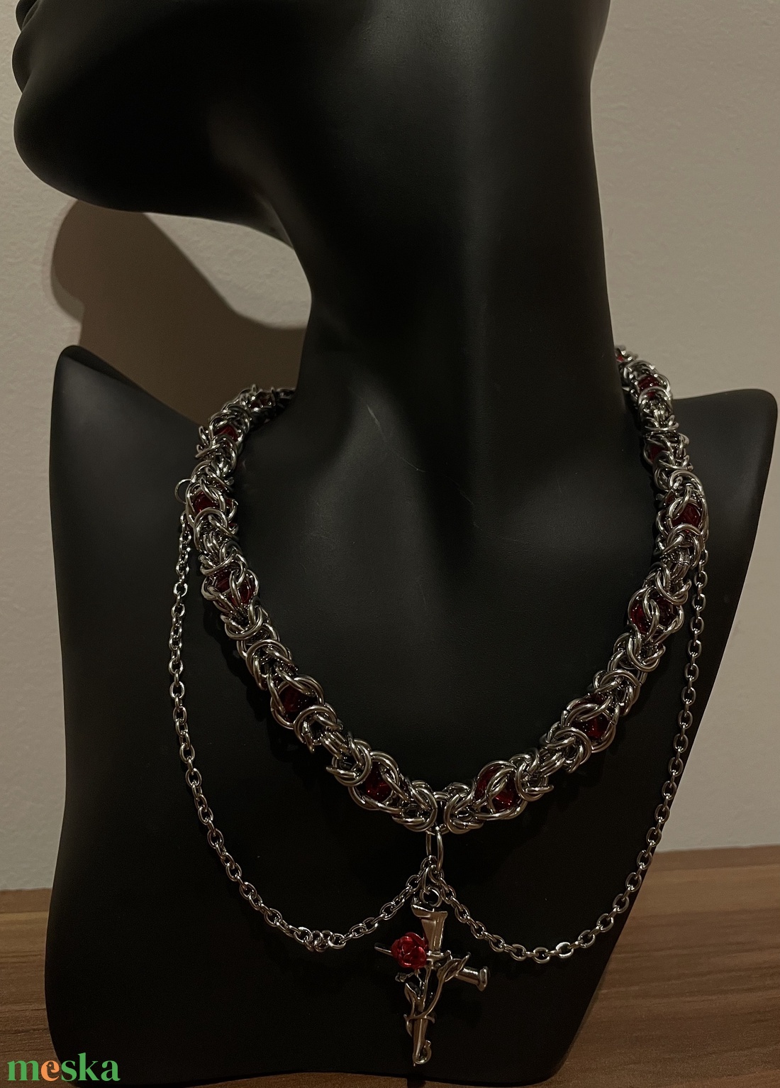 Rozsdamentes acél statement nyaklánc � vörös részletekkel - ékszer - ékszerszett - Meska.hu