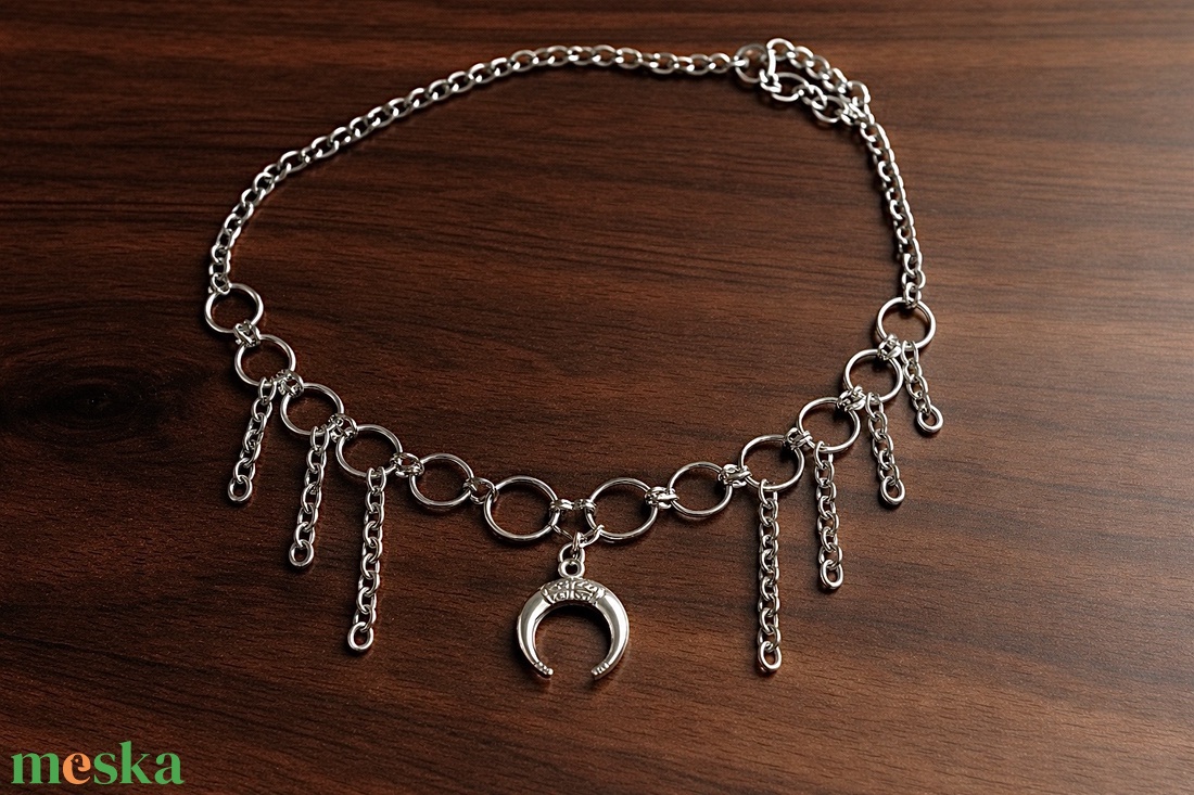 Ezüstszínű, láncos nyaklánc hold medállal � állítható, rozsdamentes acél, kézzel készült - ékszer - ékszerszett - Meska.hu