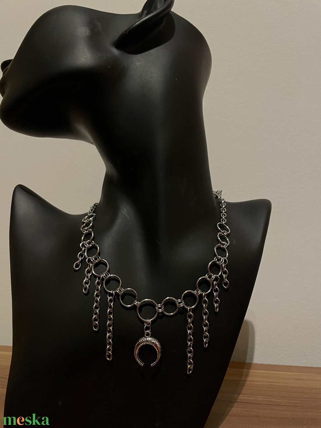 Ezüstszínű, láncos nyaklánc hold medállal � állítható, rozsdamentes acél, kézzel készült - ékszer - ékszerszett - Meska.hu