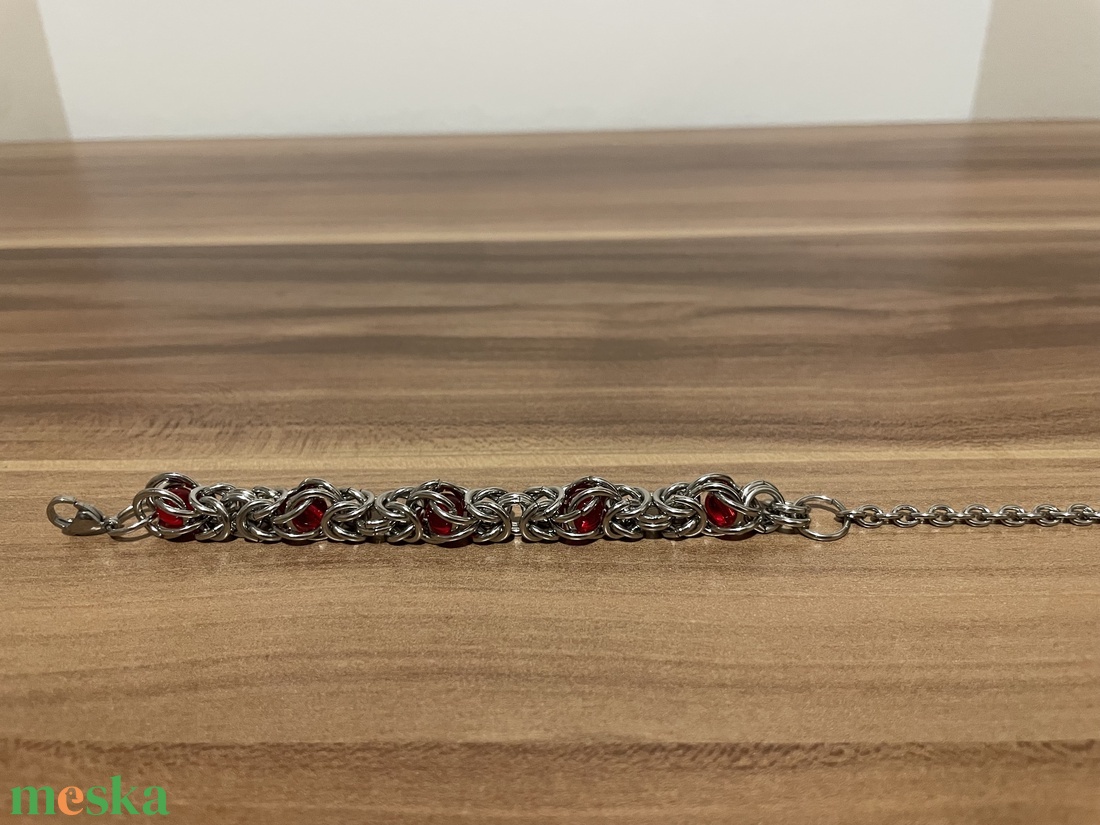 Elegáns Piros Gyöngyös Karika � Állítható, Rozsdamentes Acél Karkötő  - ékszer - karkötő - bogyós karkötő - Meska.hu