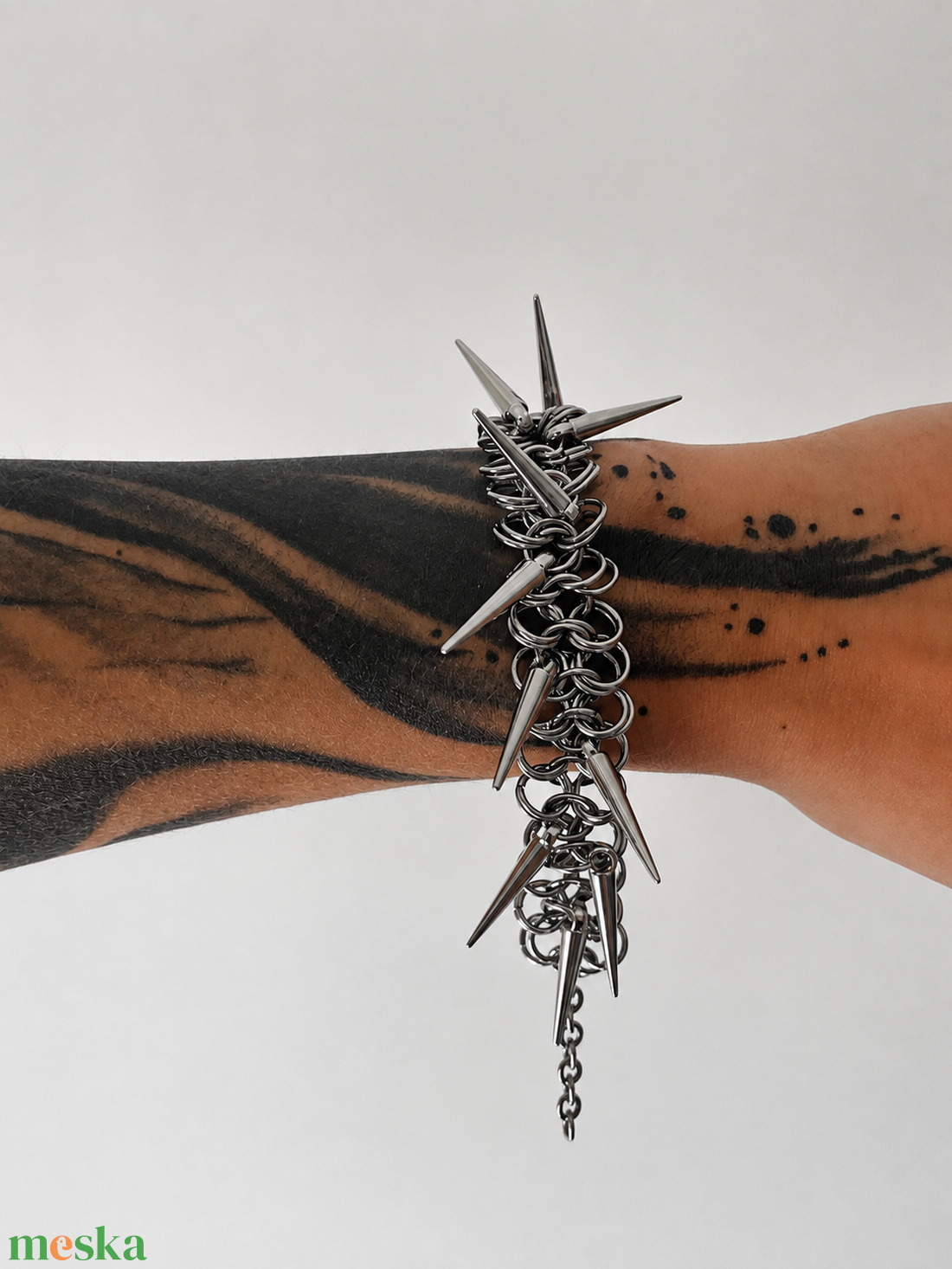   Chainmail rozsdamentes acél karkötő � szegecses, állítható - ékszer - ékszerszett - Meska.hu