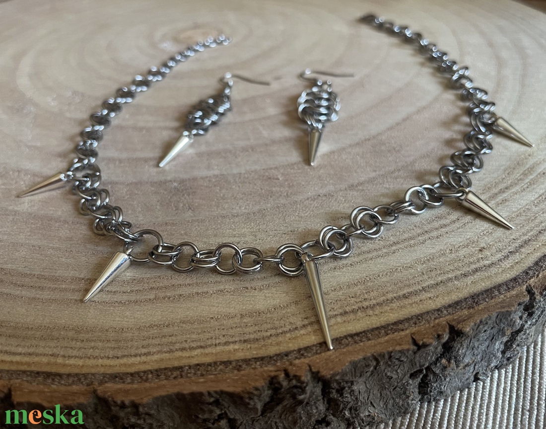 � Rozsdamentes acél tüskés chainmail nyaklánc,fülbevaló - ékszer - ékszerszett - Meska.hu