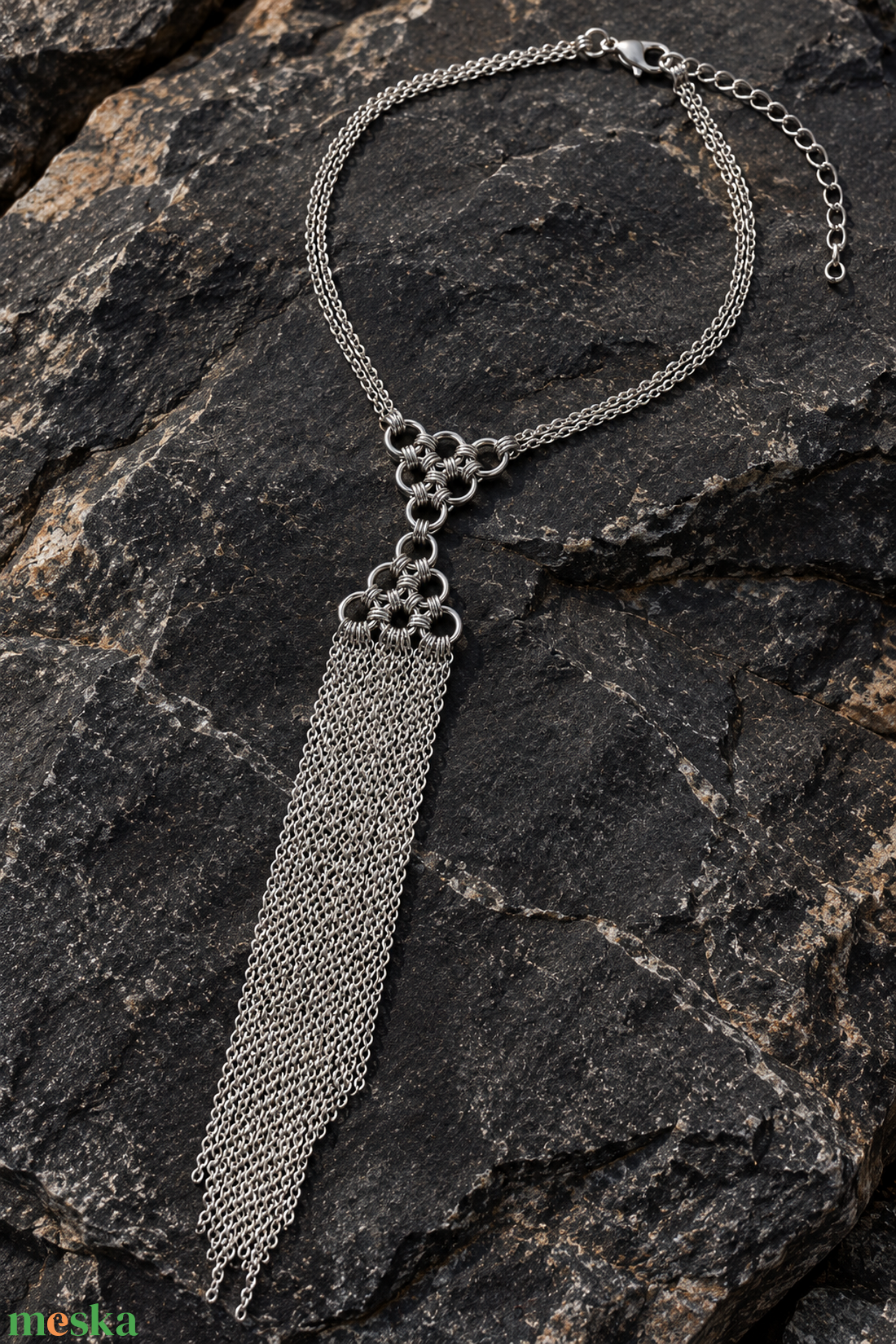Egyedi, kézzel készített rozsdamentes acél chainmail nyaklánc � különleges Y alakú, hosszú láncos rojtos medál  - ékszer - ékszerszett - Meska.hu