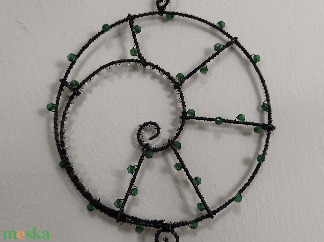 Fém drótos fali dísz - otthon & életmód - dekoráció - fali és függő dekoráció - falra akasztható dekor - Meska.hu