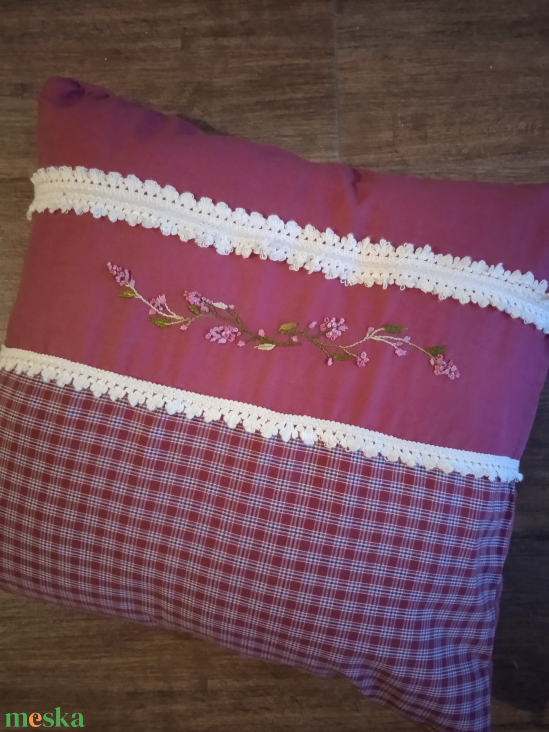 Romantikus bordó mintás díszpárna huzat kézi hímzéssel - otthon & életmód - lakástextil - párna & párnahuzat - díszpárnahuzat - Meska.hu