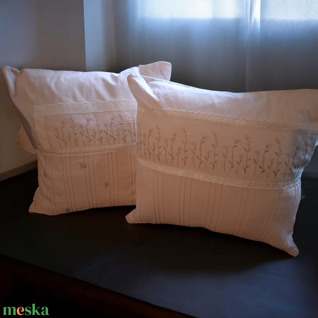 Romantikus rózsaszín díszpárna huzat hímzéssel szettben - otthon & életmód - lakástextil - párna & párnahuzat - díszpárnahuzat - Meska.hu