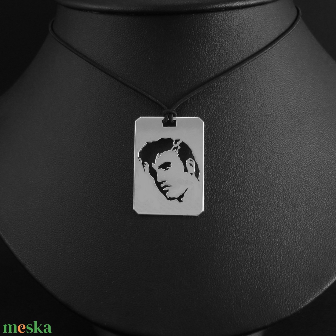 Elvis Presley medál - ékszer - nyaklánc - medálos nyaklánc - Meska.hu Elvis Presley medál - ékszer - nyaklánc - medálos nyaklánc - Meska.hu