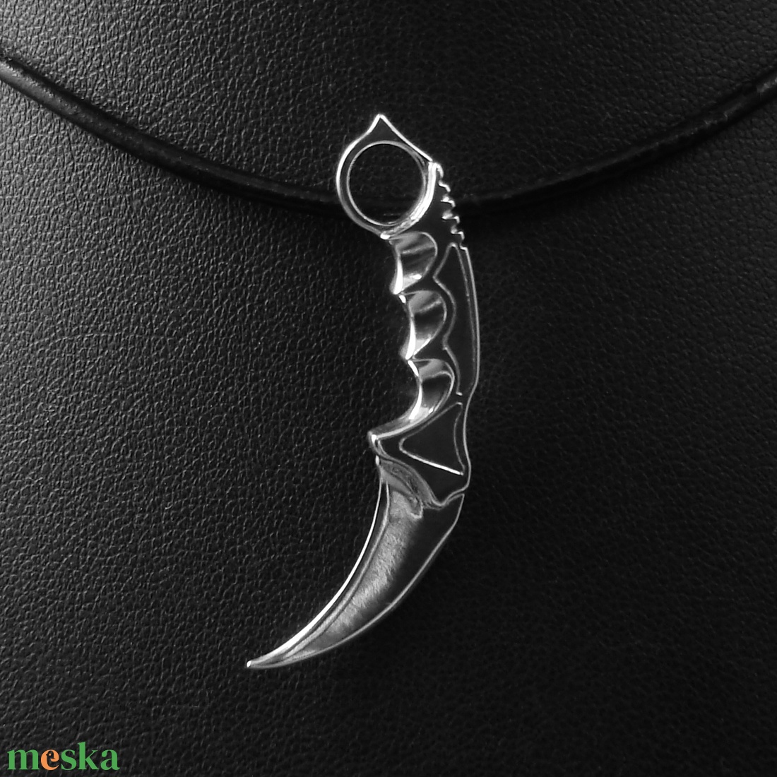 Karambit medál ezüstből - ékszer - nyaklánc - medál - Meska.hu Karambit medál ezüstből - ékszer - nyaklánc - medál - Meska.hu