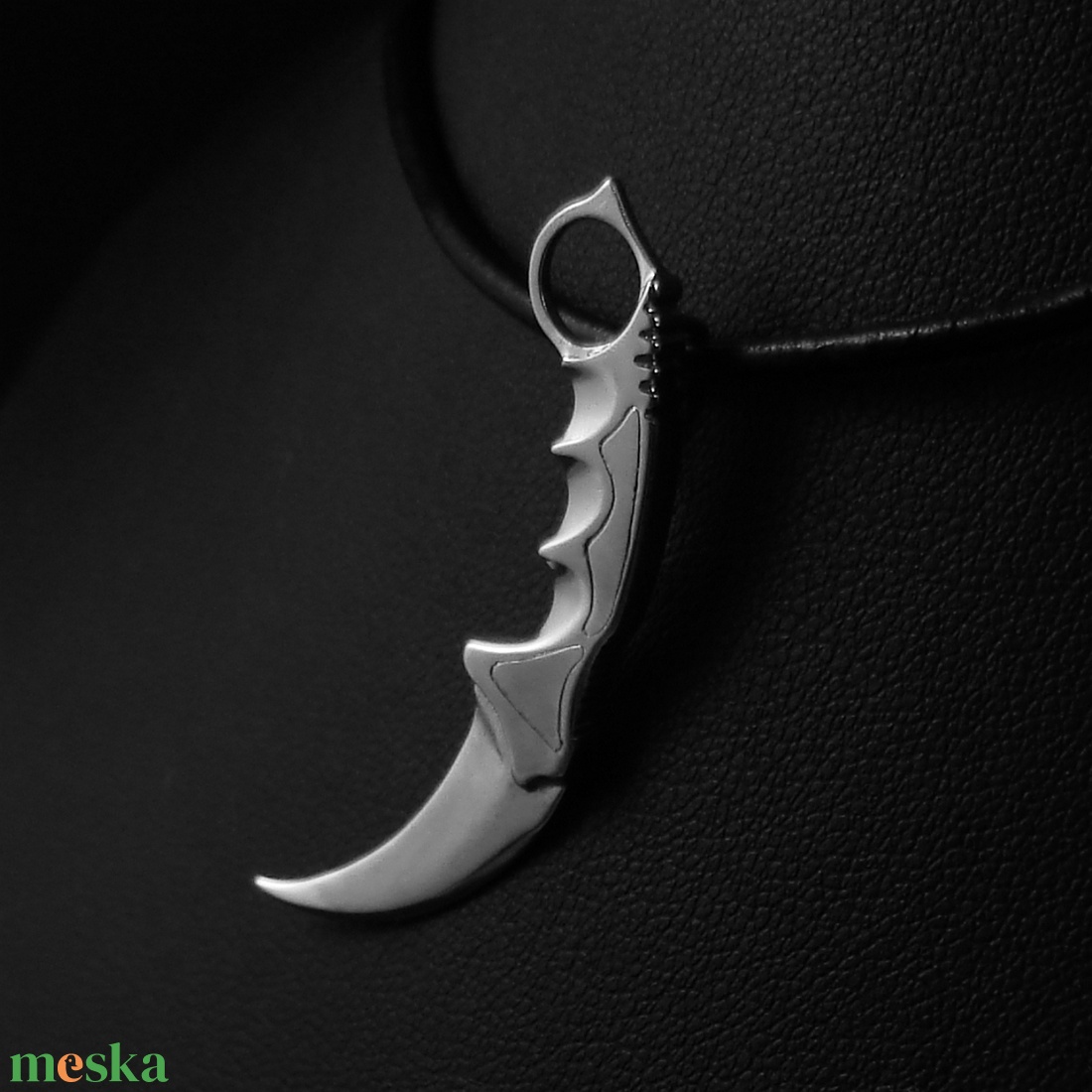 Karambit medál ezüstből - ékszer - nyaklánc - medál - Meska.hu Karambit medál ezüstből - ékszer - nyaklánc - medál - Meska.hu
