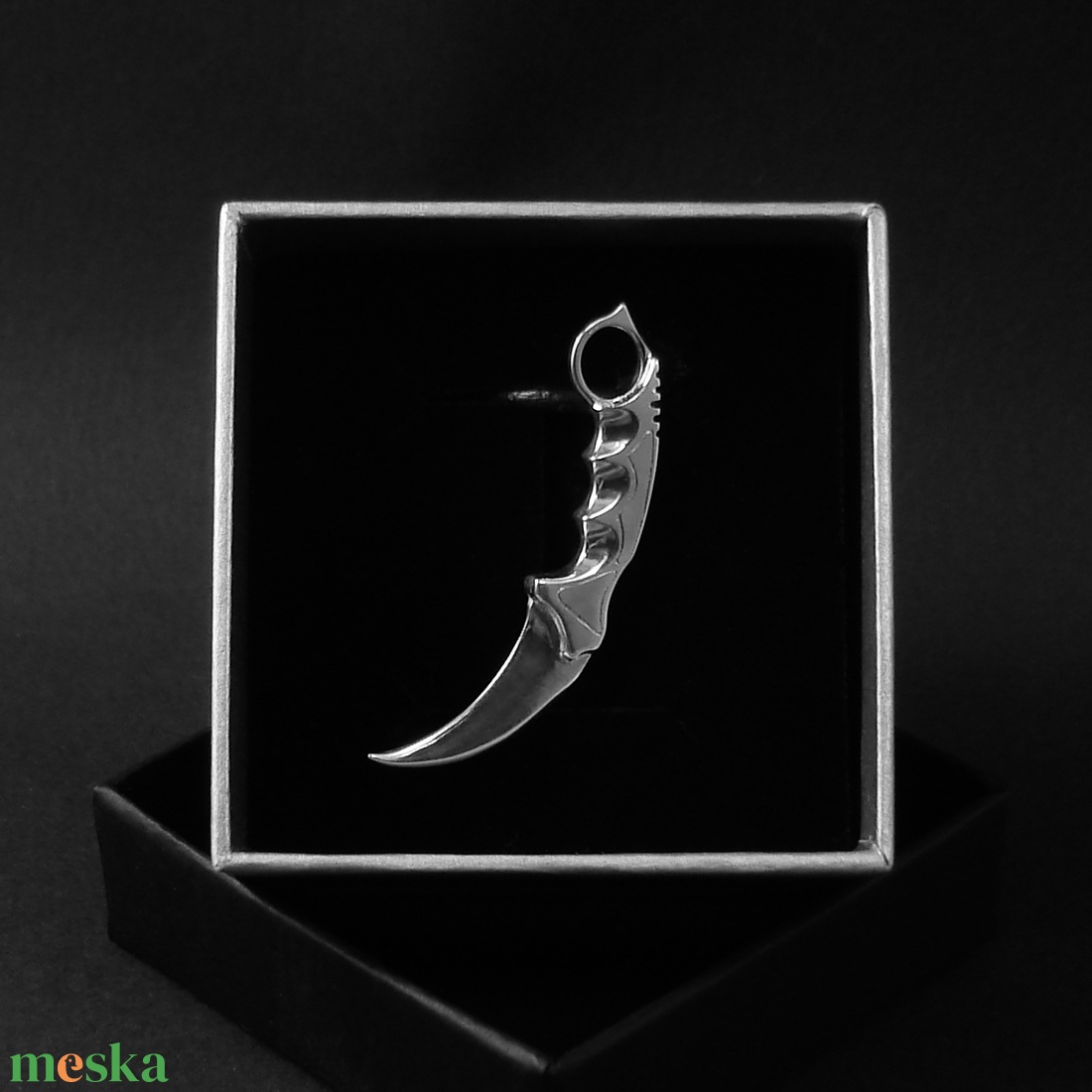 Karambit medál ezüstből - ékszer - nyaklánc - medál - Meska.hu Karambit medál ezüstből - ékszer - nyaklánc - medál - Meska.hu