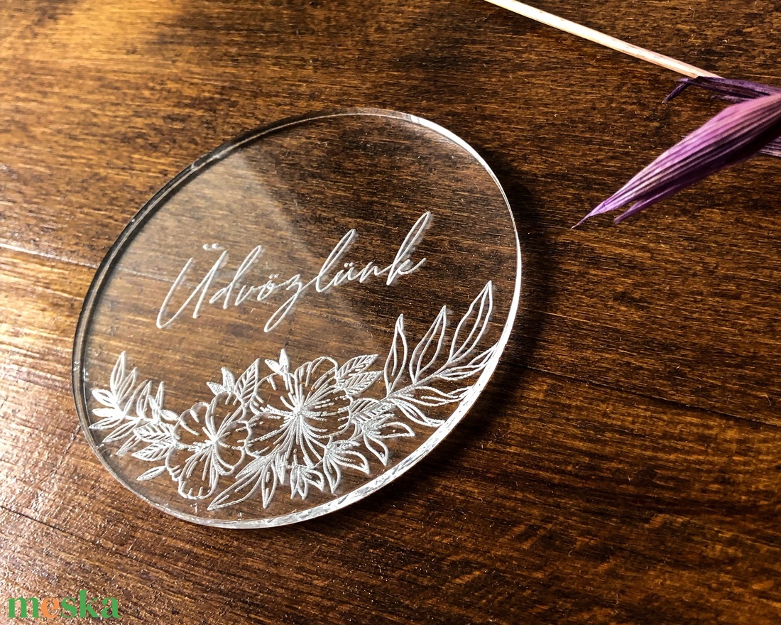 Gravírozott plexi kör névvel - otthon & életmód - dekoráció - ajtó- és ablak dekoráció - ajtódísz & kopogtató - Meska.hu Gravírozott plexi kör névvel - otthon & életmód - dekoráció - ajtó- és ablak dekoráció - ajtódísz & kopogtató - Meska.hu
