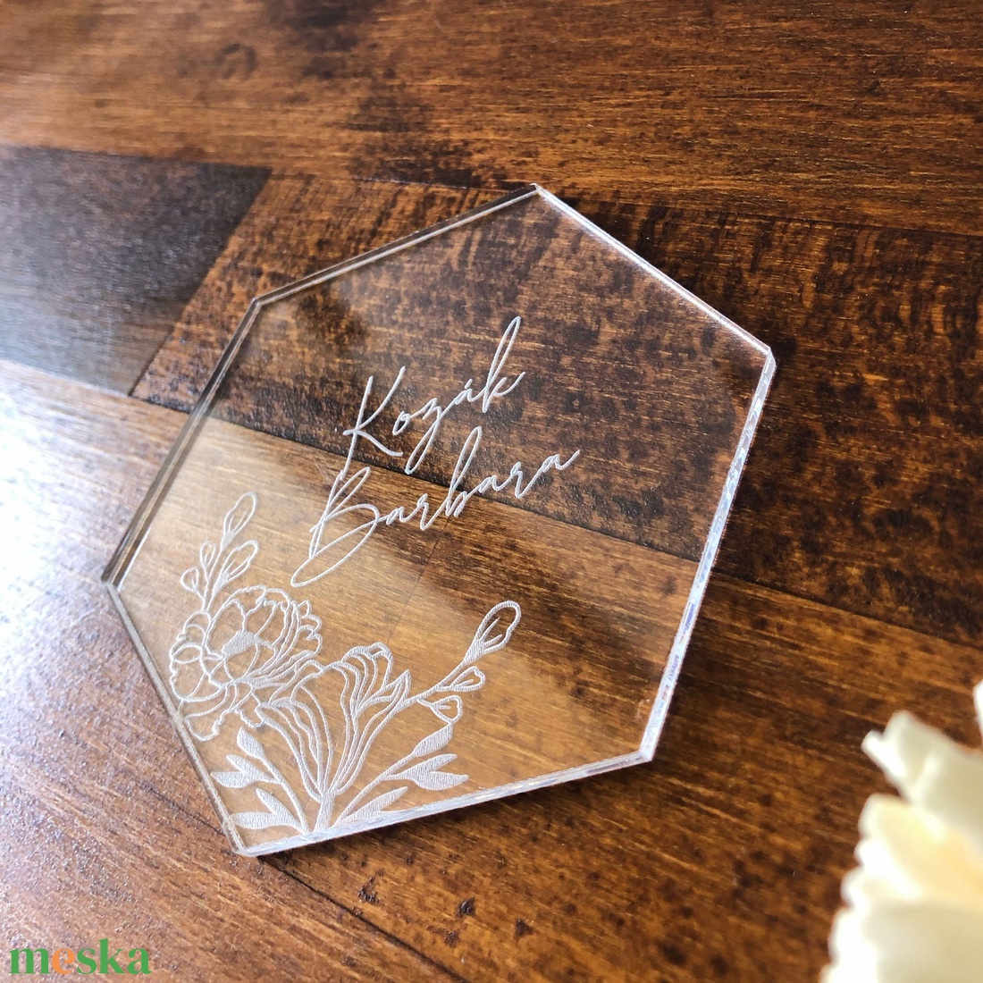 Plexi esküvői ültetőkártya, Plexi köszönetajándék - esküvő - dekoráció - tábla & jelzés - Meska.hu Plexi esküvői ültetőkártya, Plexi köszönetajándék - esküvő - dekoráció - tábla & jelzés - Meska.hu