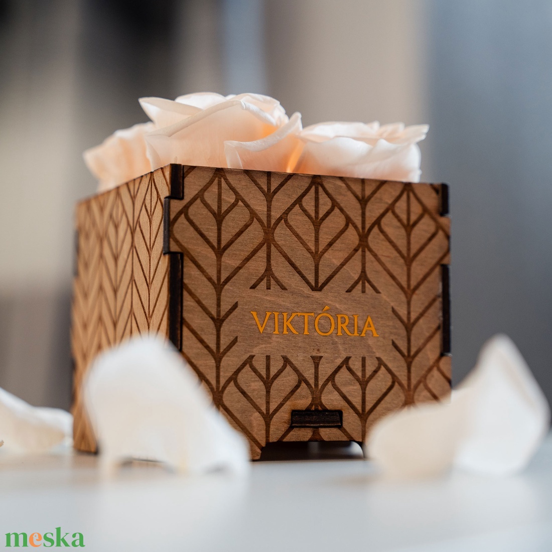 Örök Rózsa, gravírozott fa dobozban, Egyedi Névre szóló ajándék,  - otthon & életmód - dekoráció - virágdísz és tartó - csokor & virágdísz - Meska.hu