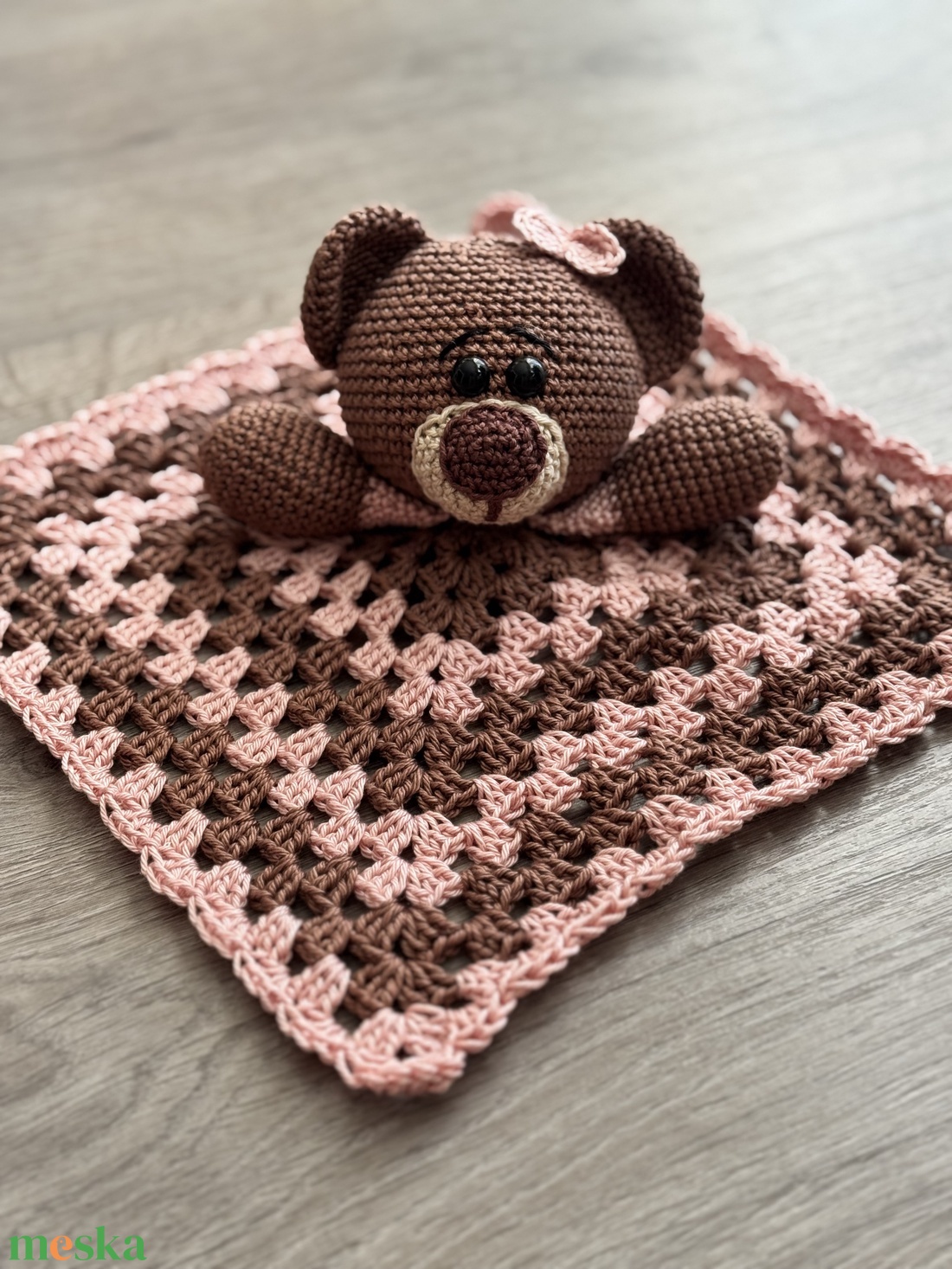 Borika, a kis édes macis szundikendő - baba - mama - baba játékok - szundikendő, alvóka - Meska.hu